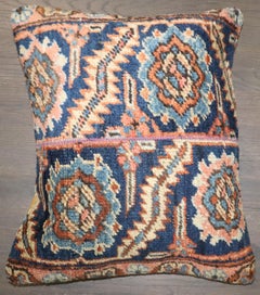 Oreiller de tapis persan ancien Heriz cousu de la Collection Zabihi