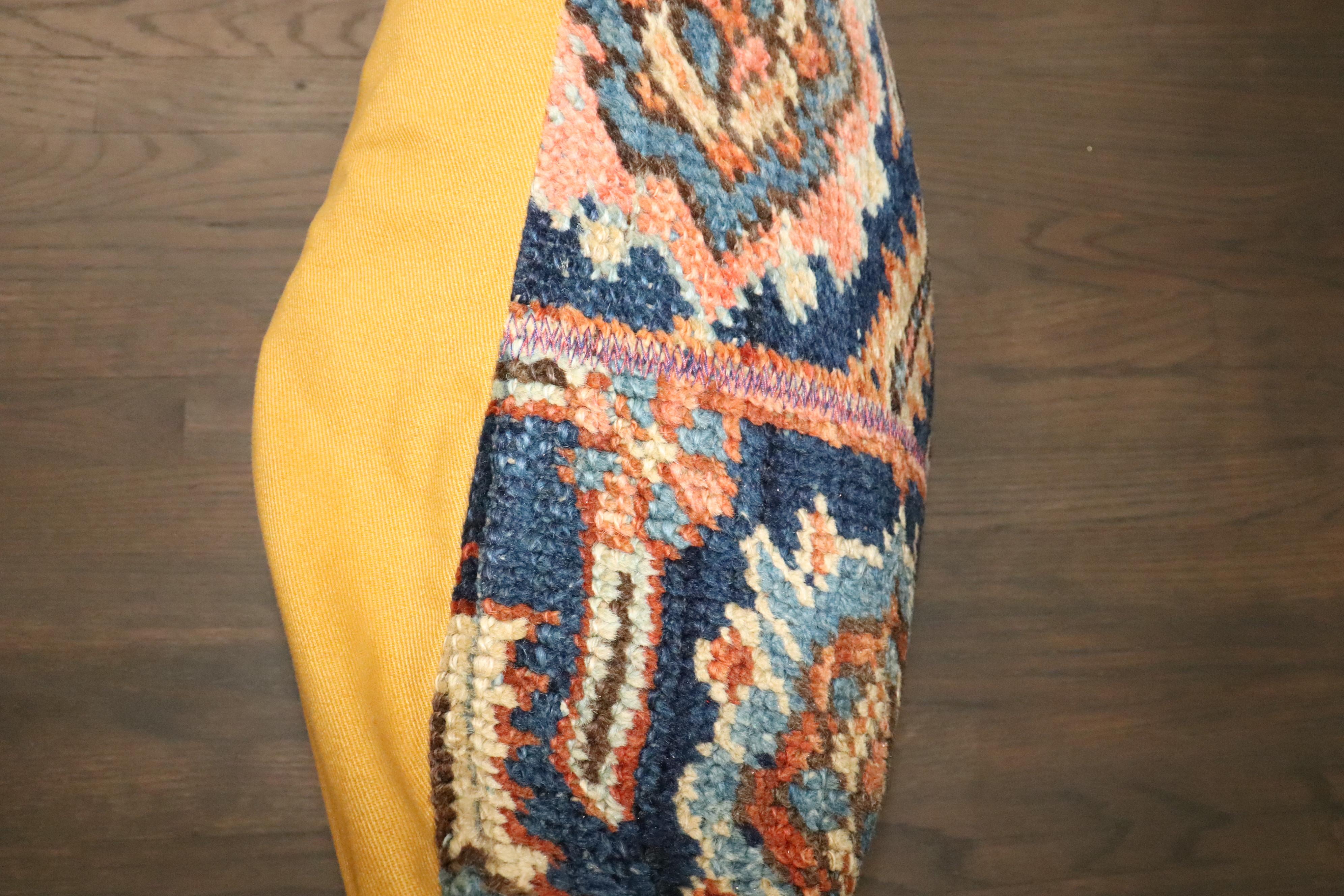 Heriz Serapi Cuscino per tappeto cucito antico persiano Heriz della Collection'S in vendita