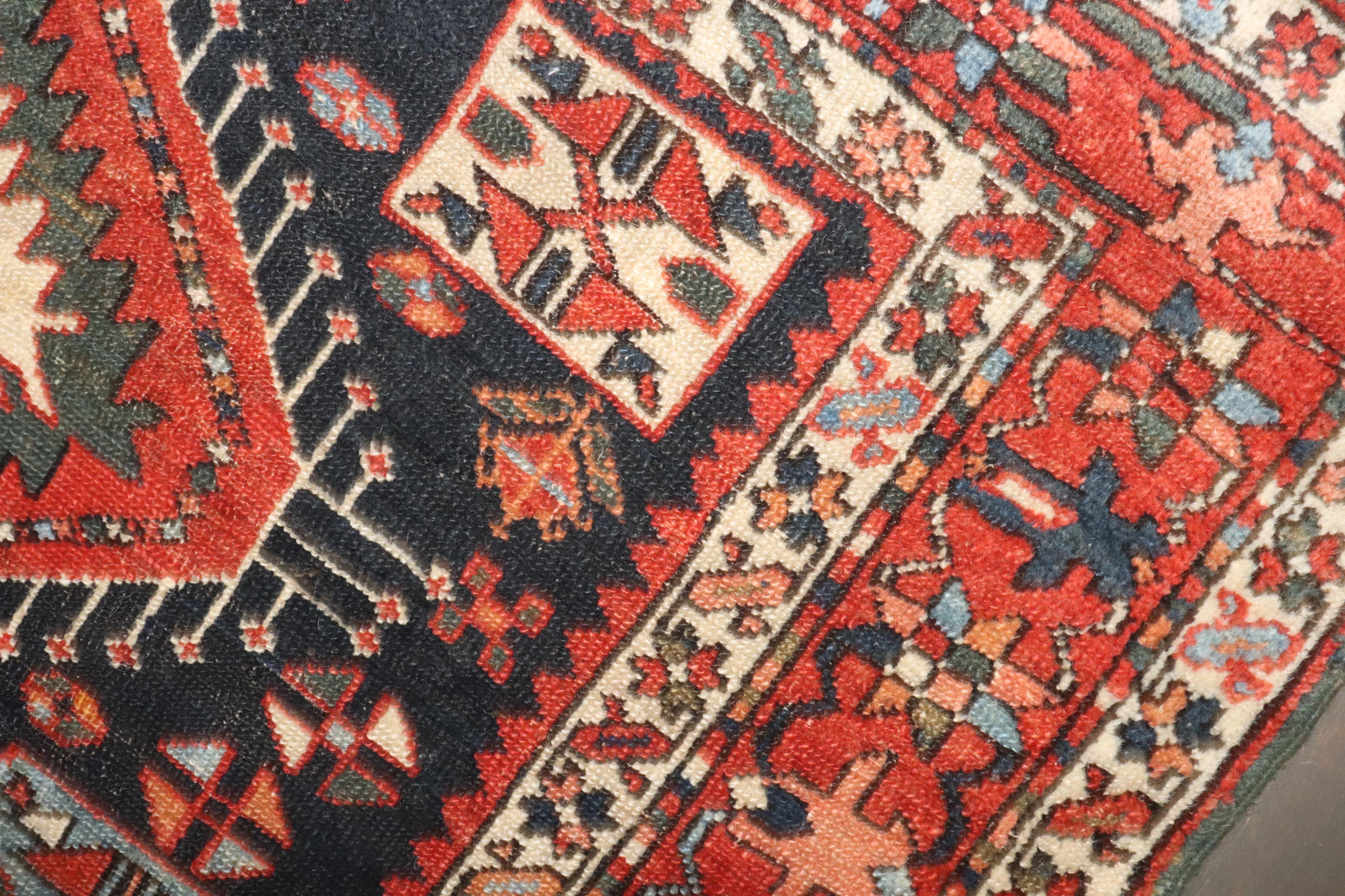 Tappeto Zabihi Collection Antique Persian Heriz Small Accent Rug In condizioni buone in vendita a New York, NY