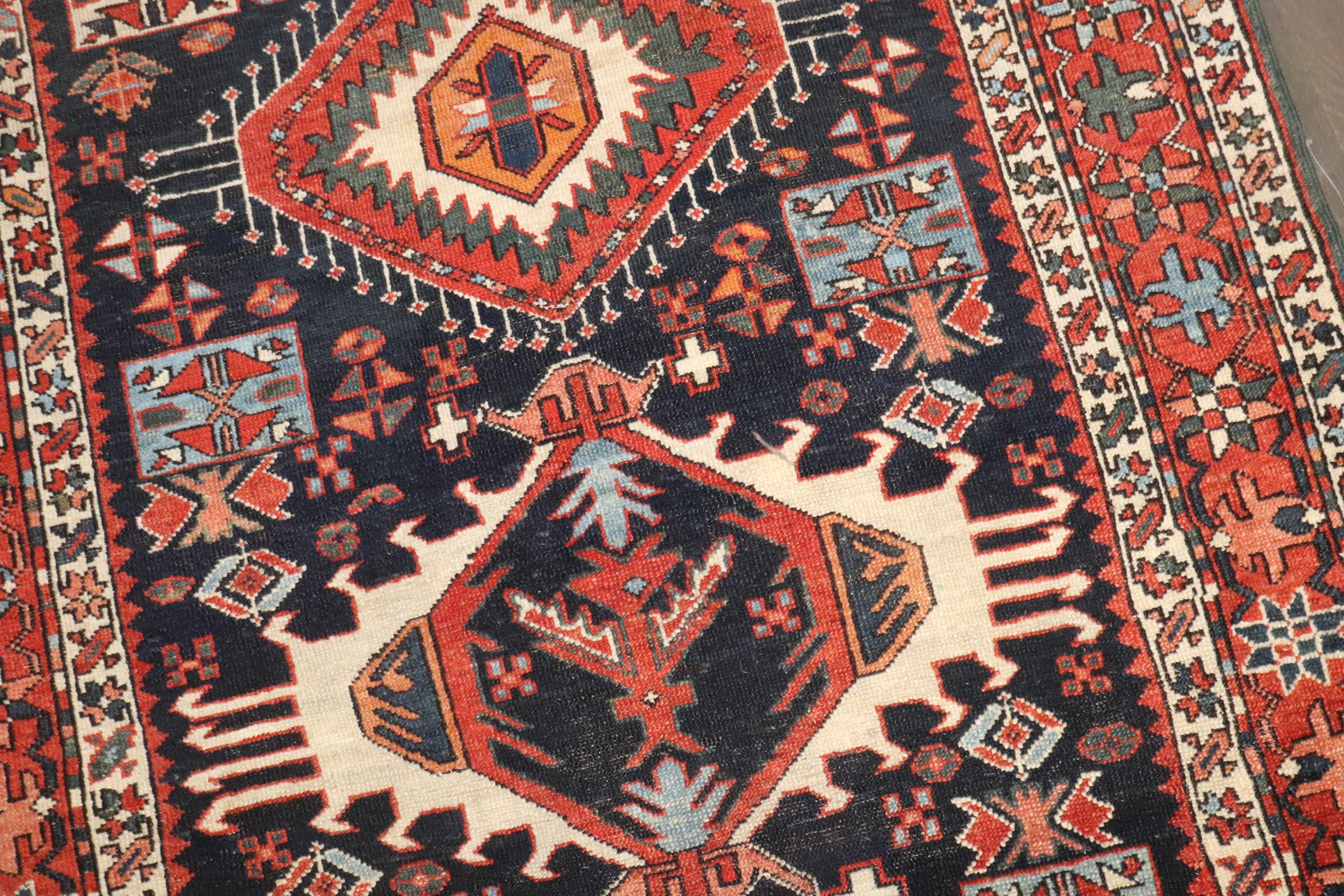 Lana Tappeto Zabihi Collection Antique Persian Heriz Small Accent Rug in vendita