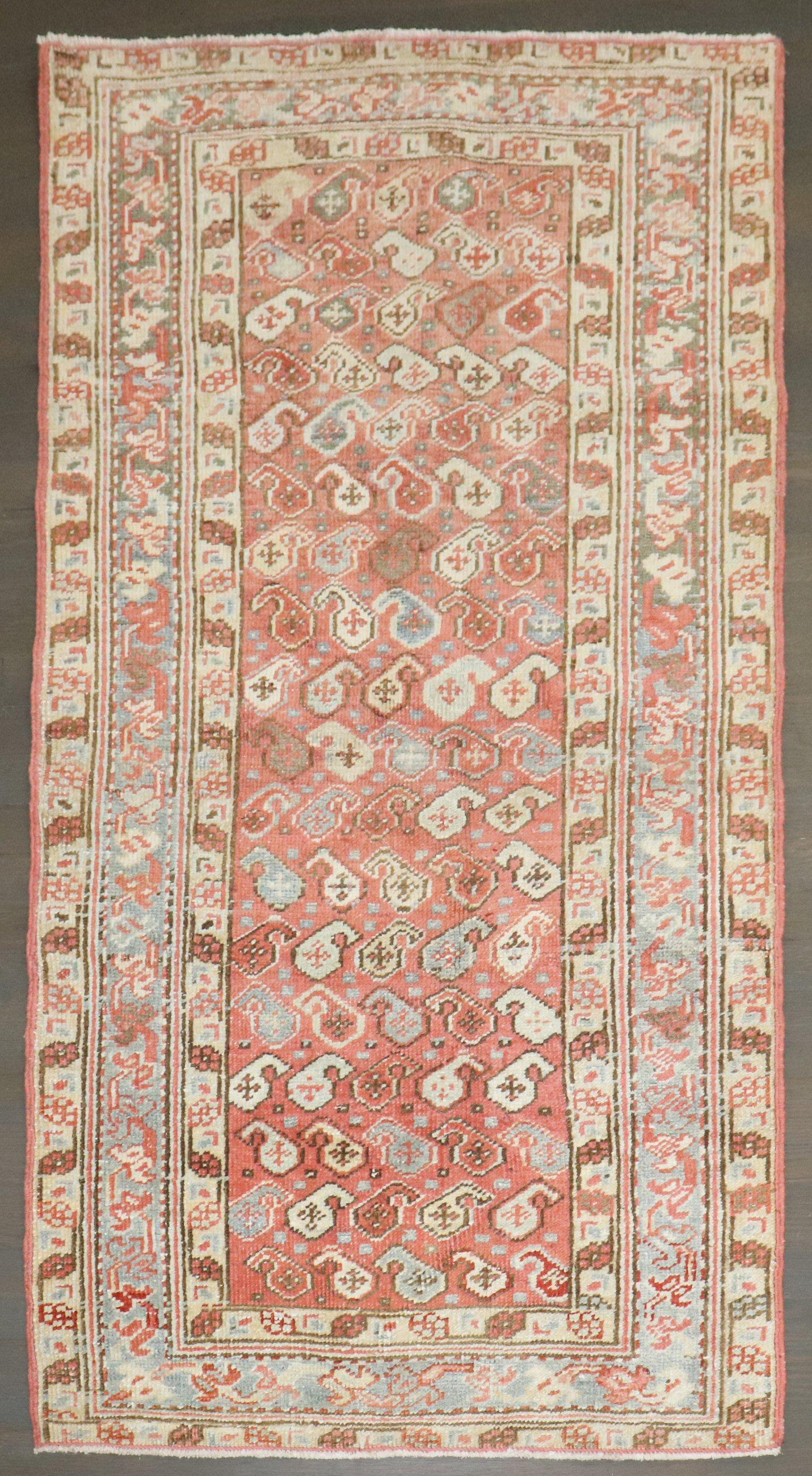 Colección Zabihi Alfombra Persa Antigua Heriz Geométrica Pequeña Anudado a mano en venta