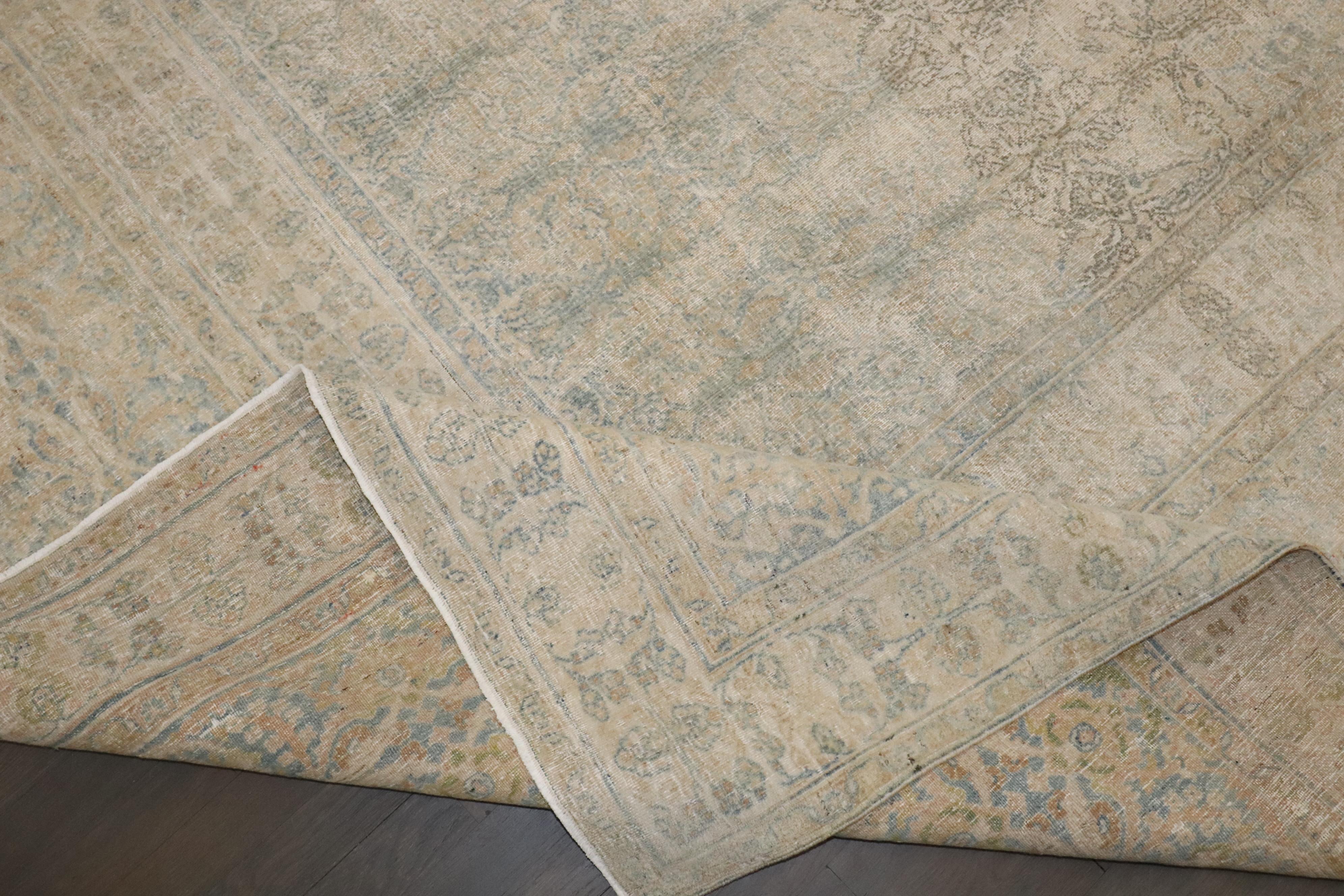 Antiker persischer Khorassan-Teppich der Zabihi-Kollektion im Angebot 1