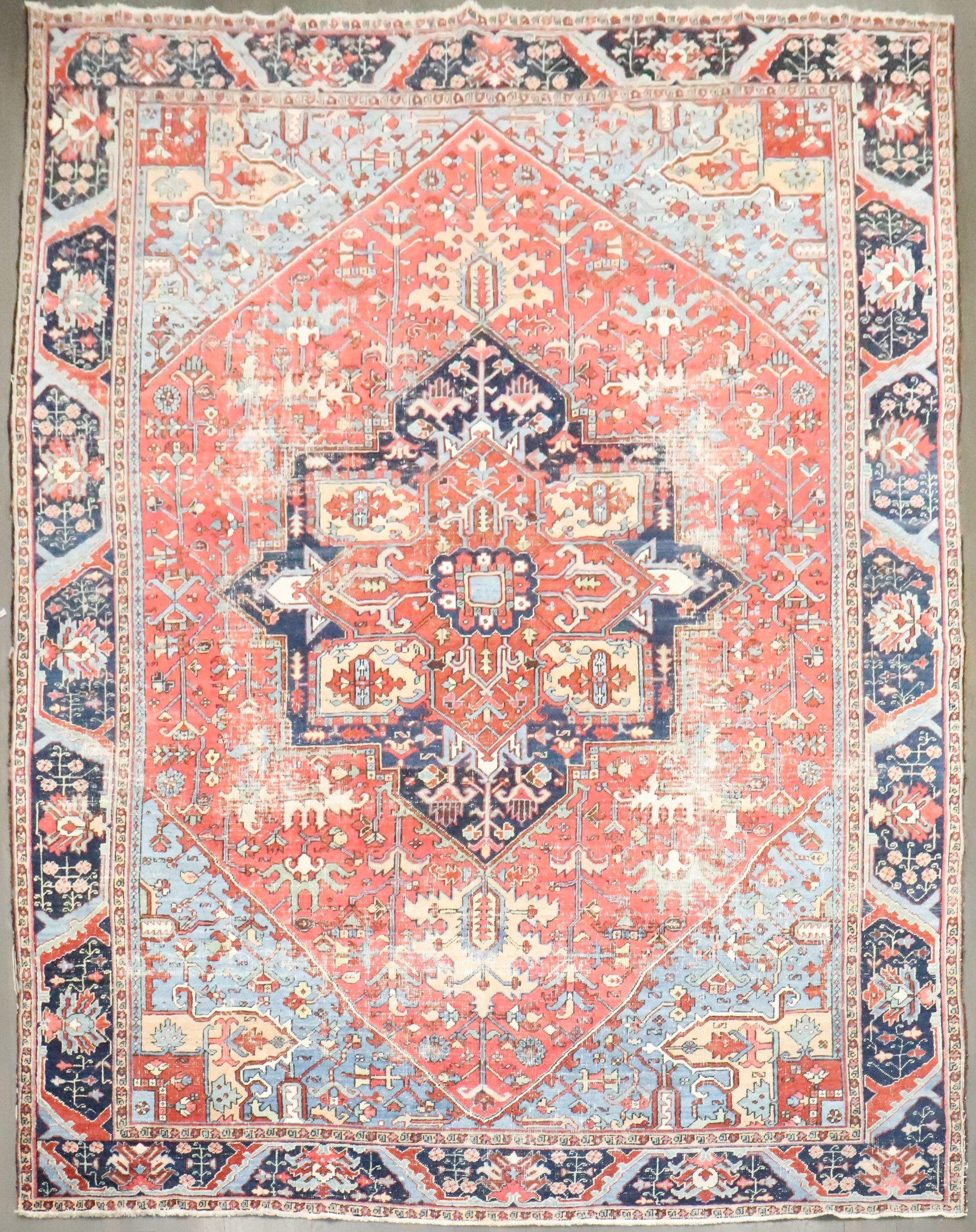 Lana Tappeto Zabihi Collection Antique Persian Large Heriz Worn in vendita