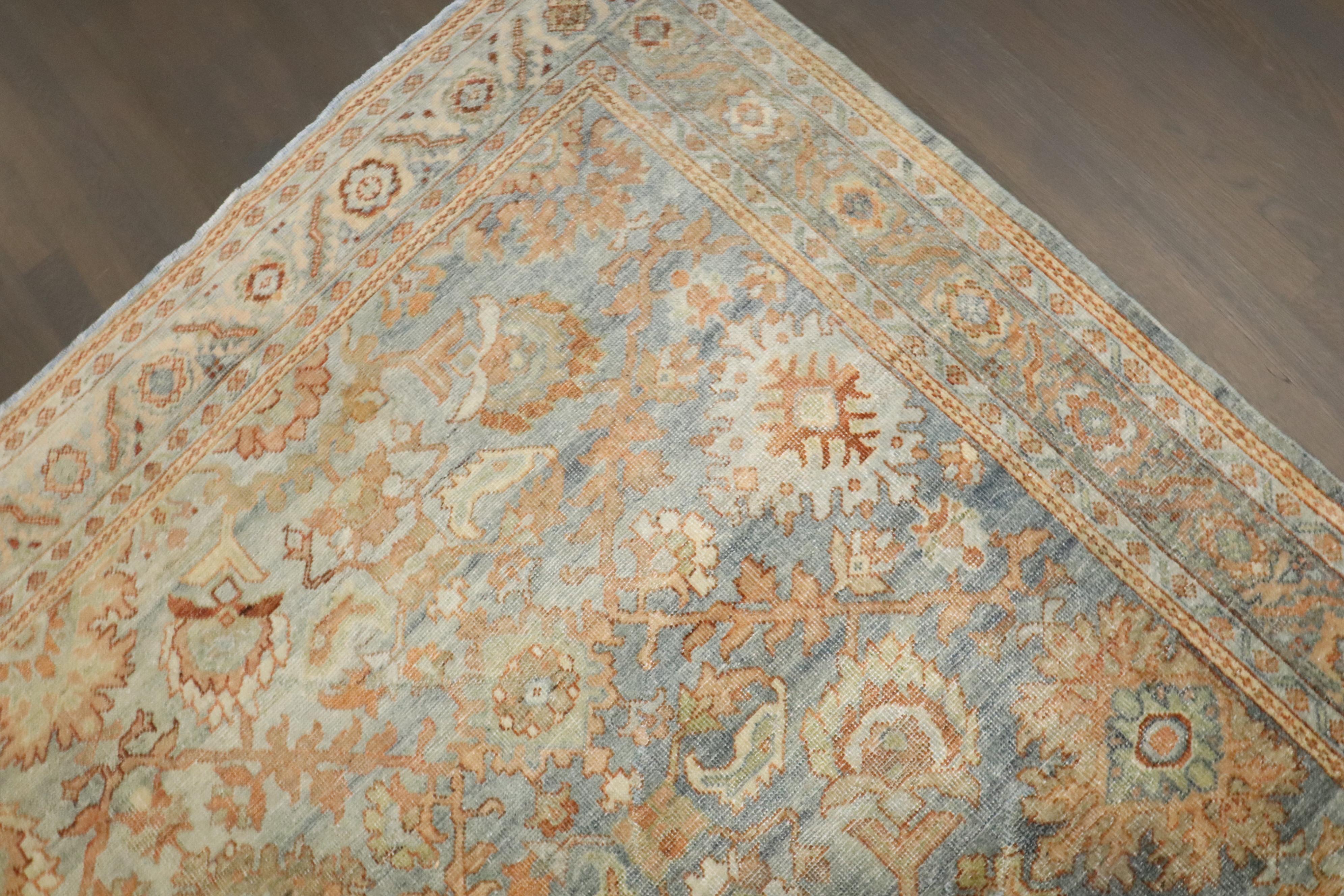 Tapis persan ancien Mahal bleu clair de la collection Zabihi Bon état - En vente à New York, NY