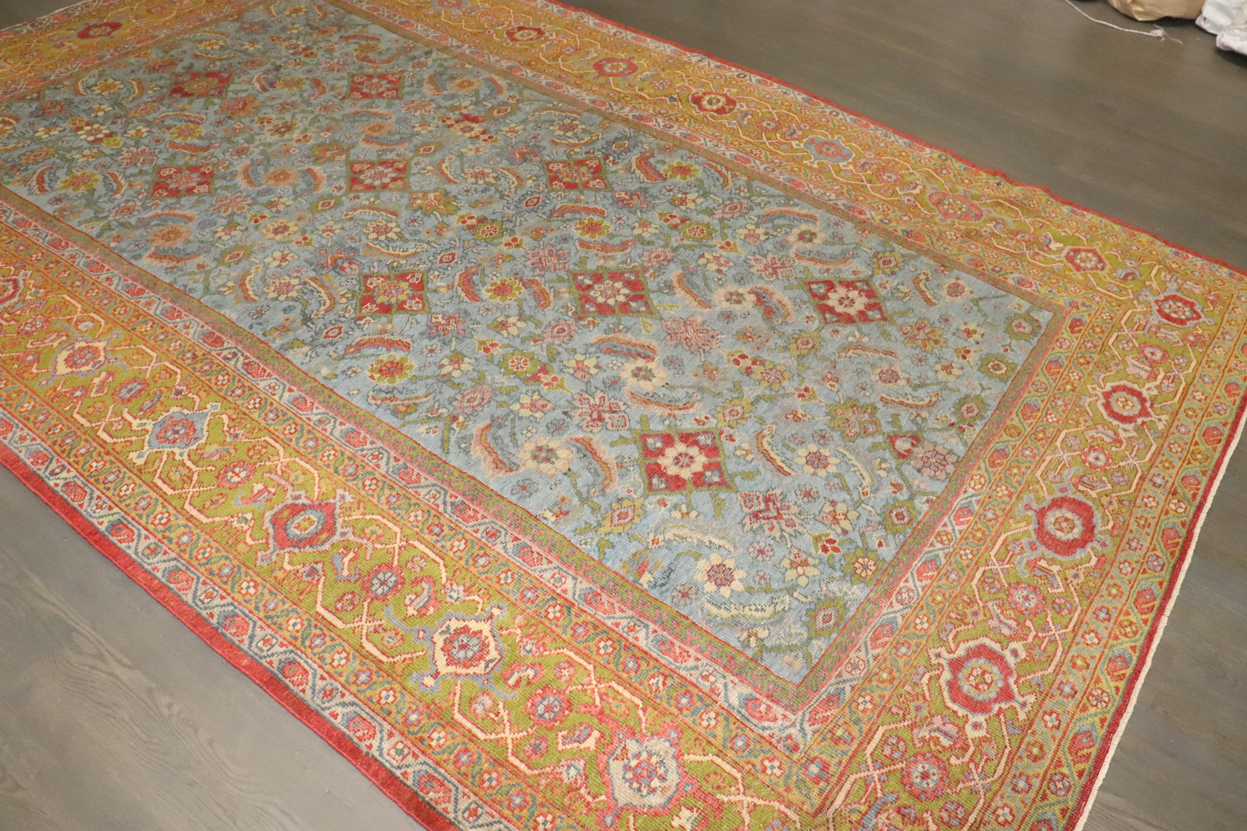 Tapis persan ancien de la collection Zabihi Mahal en vente 2