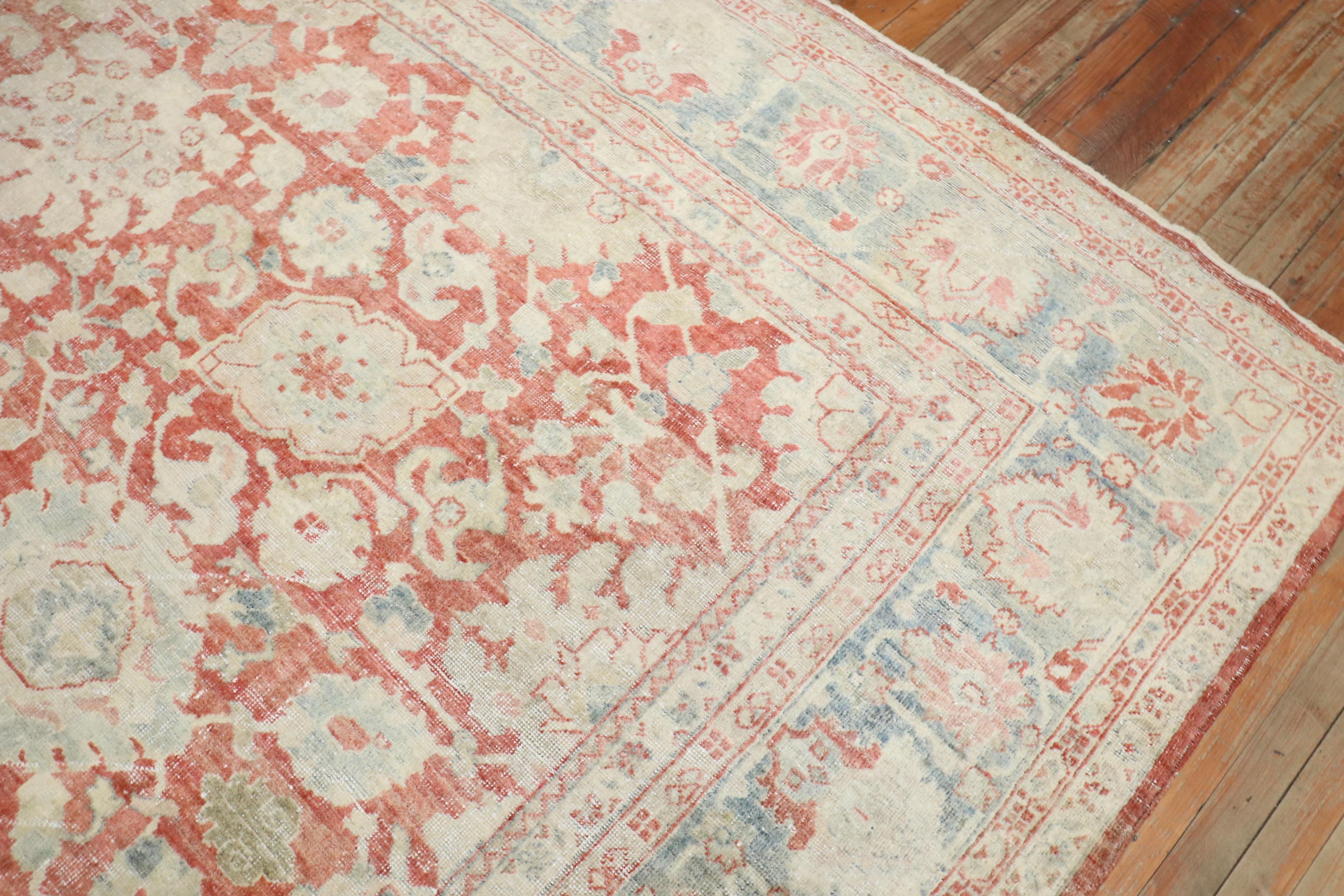 Postmoderne Tapis persan ancien de la collection Zabihi Mahal en vente