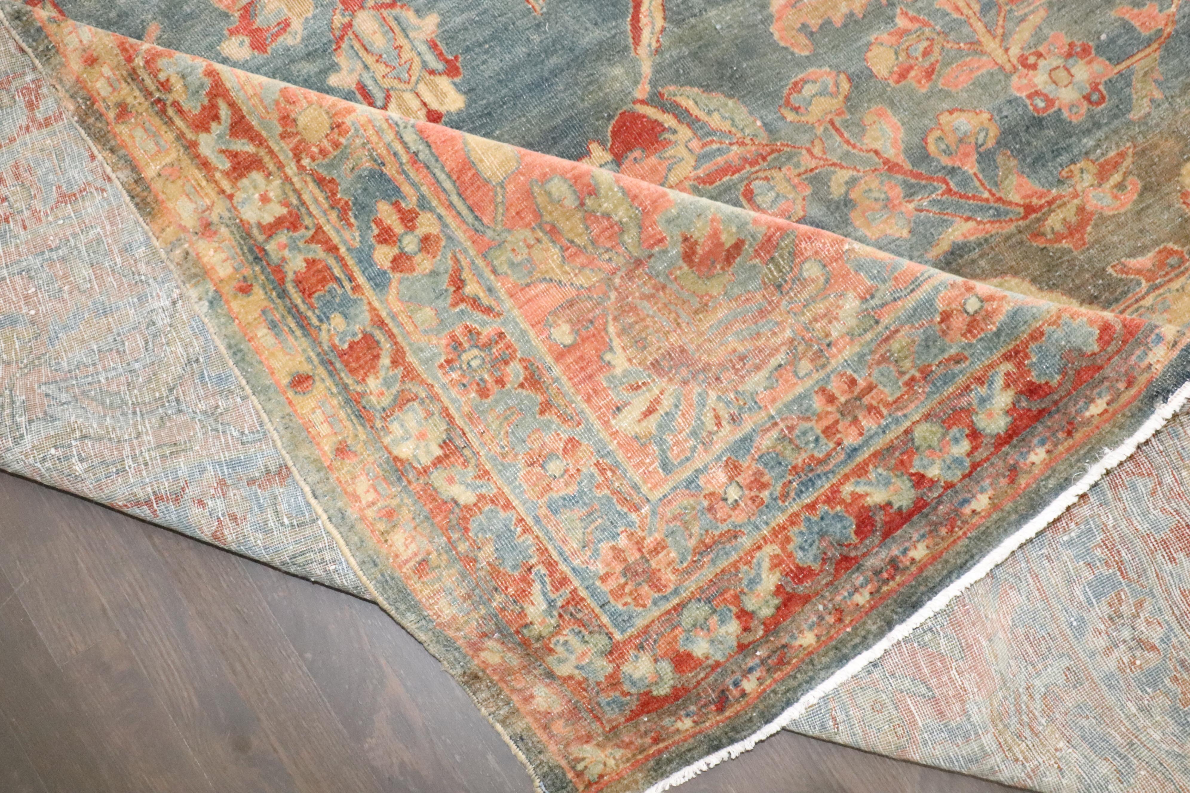 Perse Tapis Sarouk persan ancien de la collection Zabihi en vente