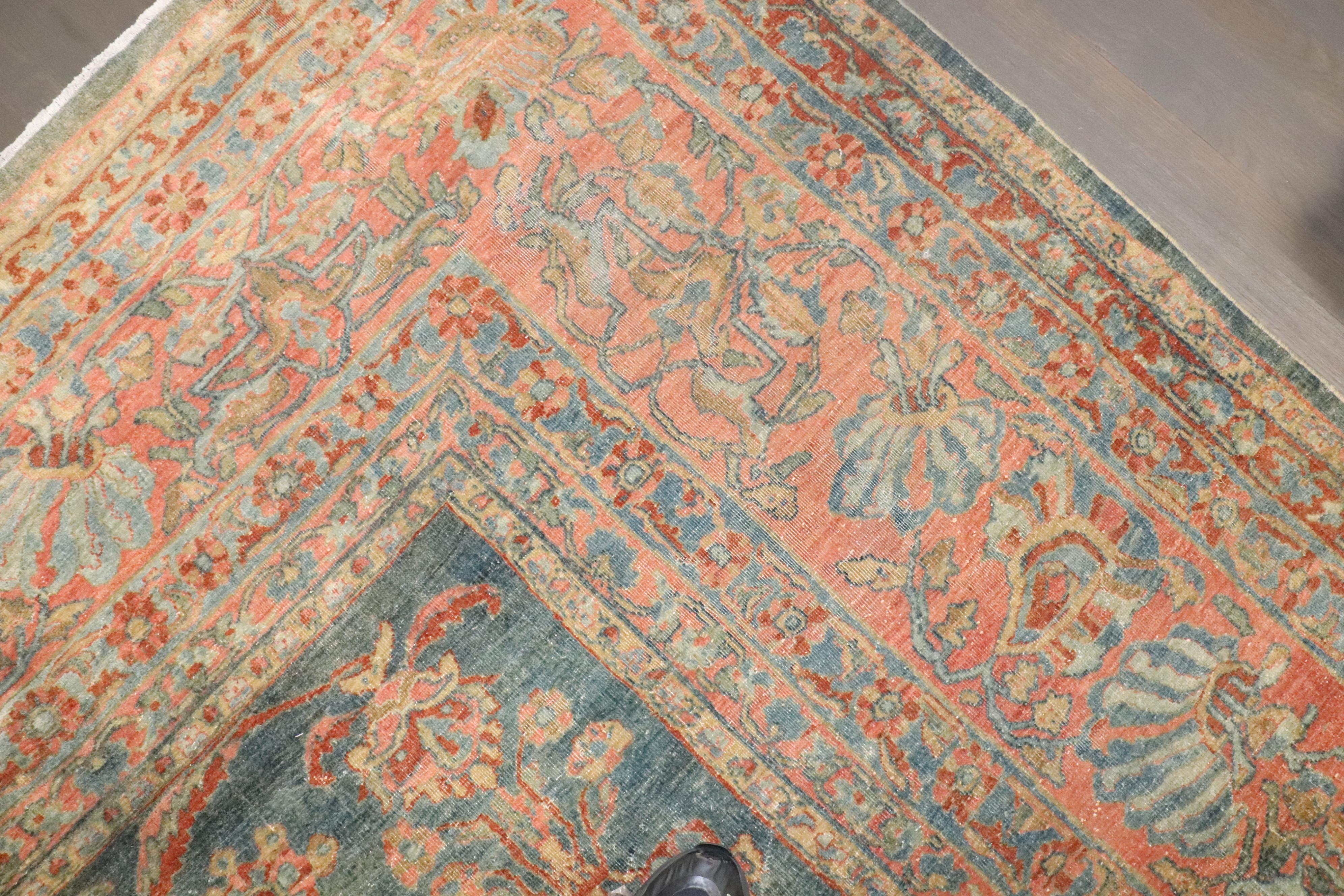Laine Tapis Sarouk persan ancien de la collection Zabihi en vente