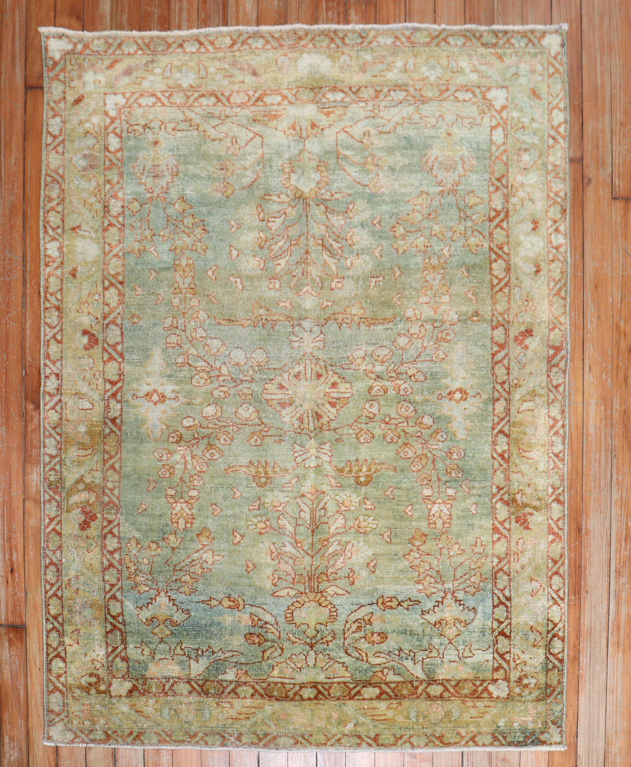Zabihi Collection Antiker Persischer Sarouk Lilihan Kleiner Teppich (Agra) im Angebot