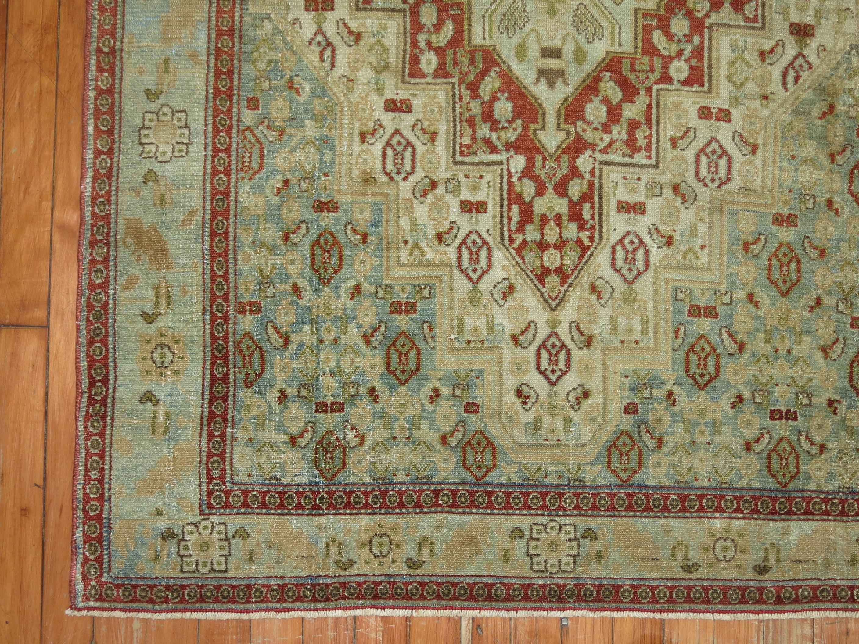 Colección Zabihi Alfombra persa antigua Senneh Scatter colonial estadounidense en venta