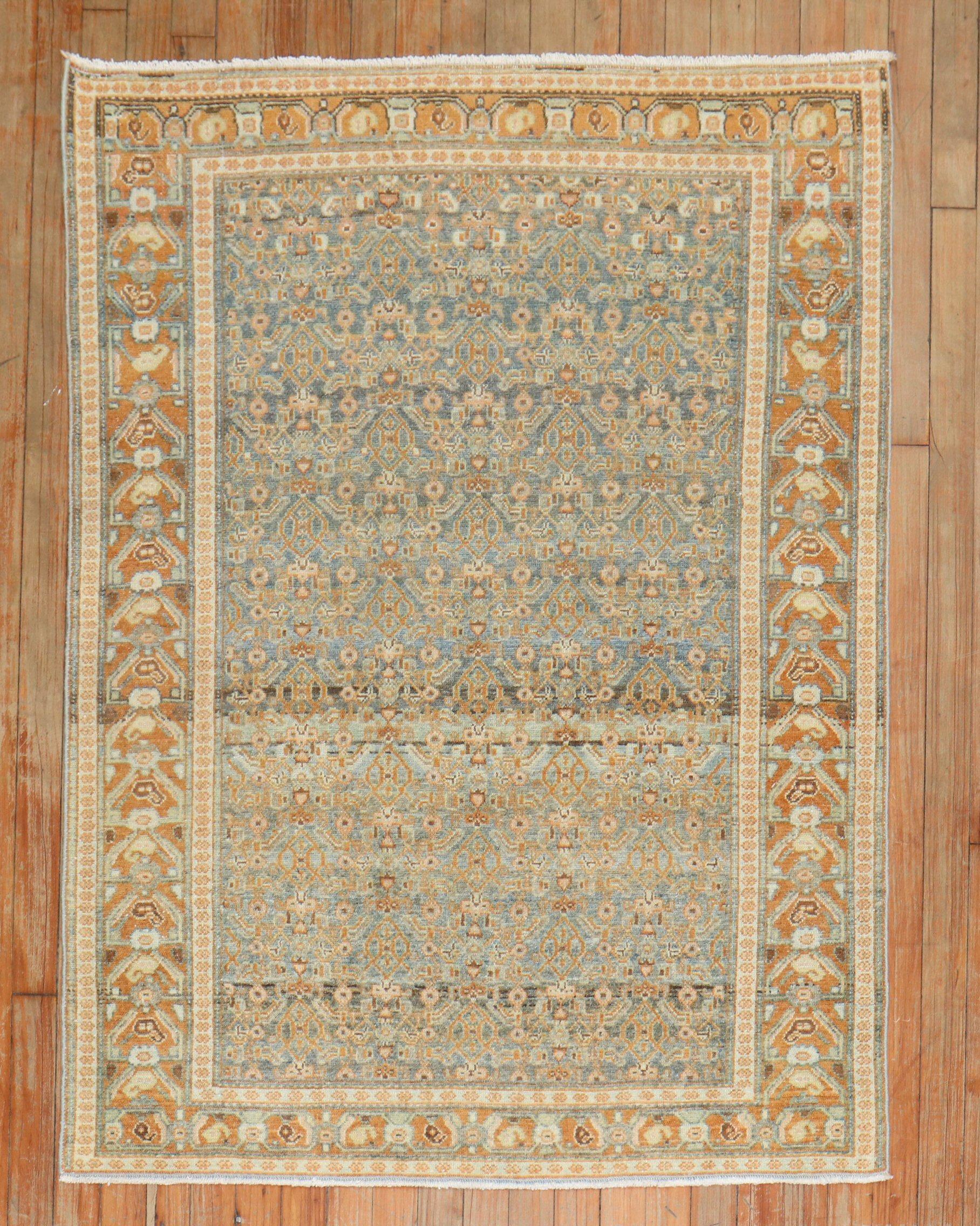 Colección Zabihi Alfombra persa antigua Senneh Scatter en Bueno estado para la venta en New York, NY