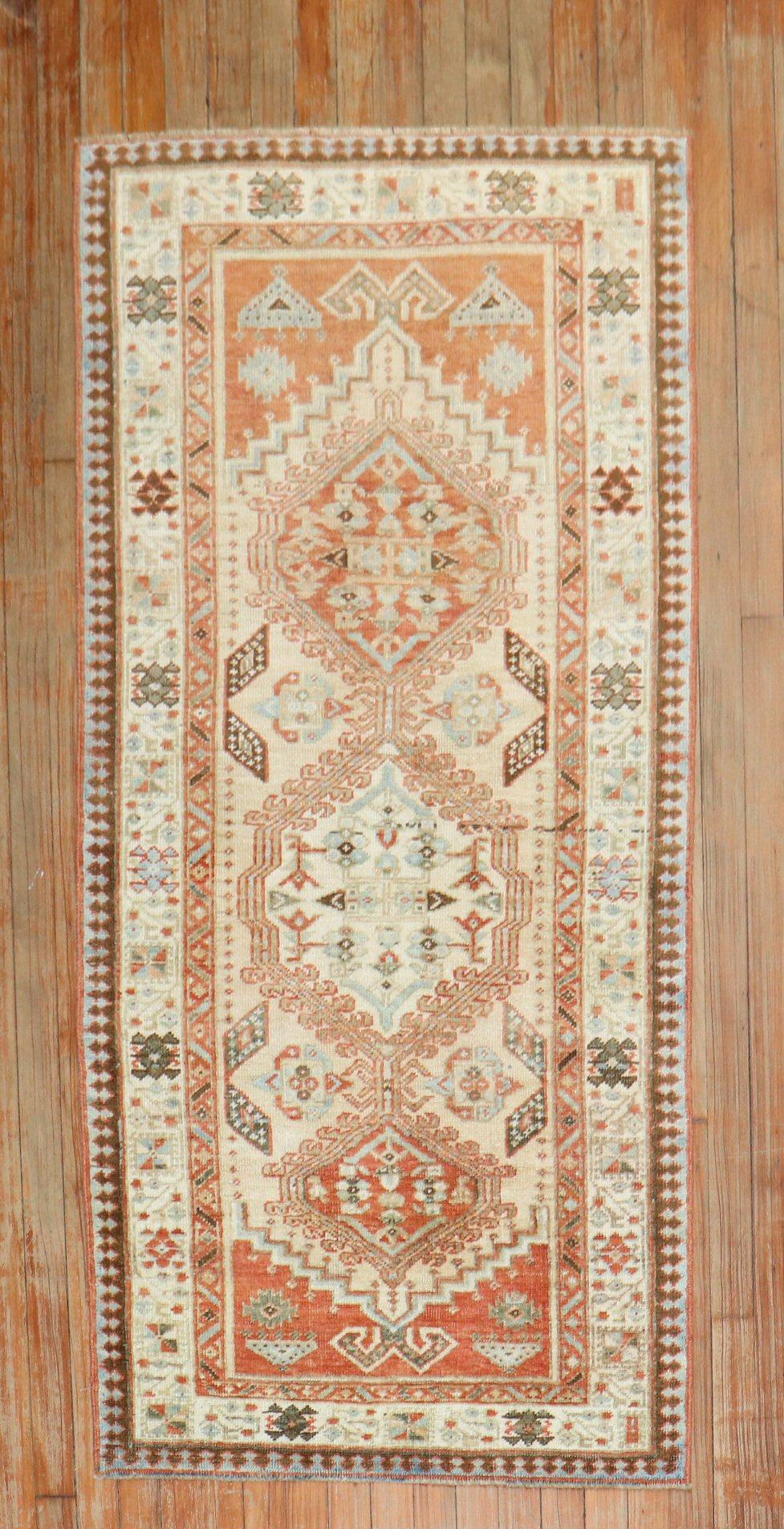 Tapis géométrique persan Serab ancien de la collection Zabihi Bon état - En vente à New York, NY