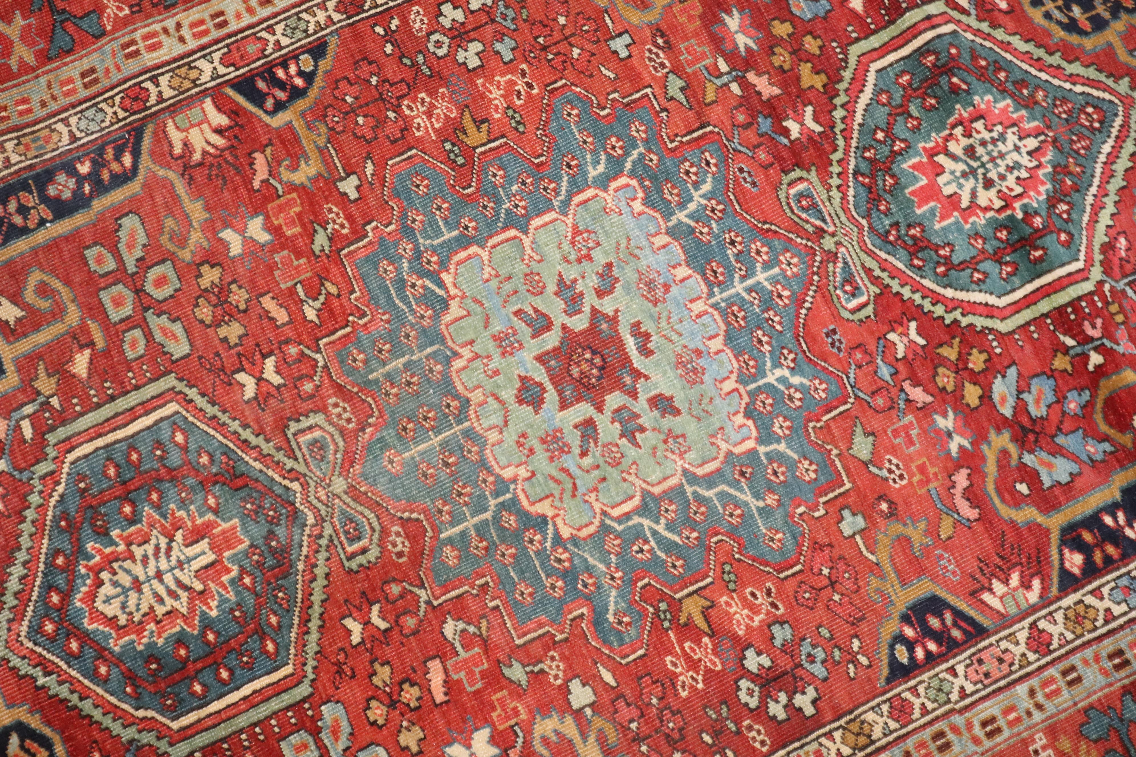 Tapis persan Serapi ancien de la collection Zabihi Bon état - En vente à New York, NY