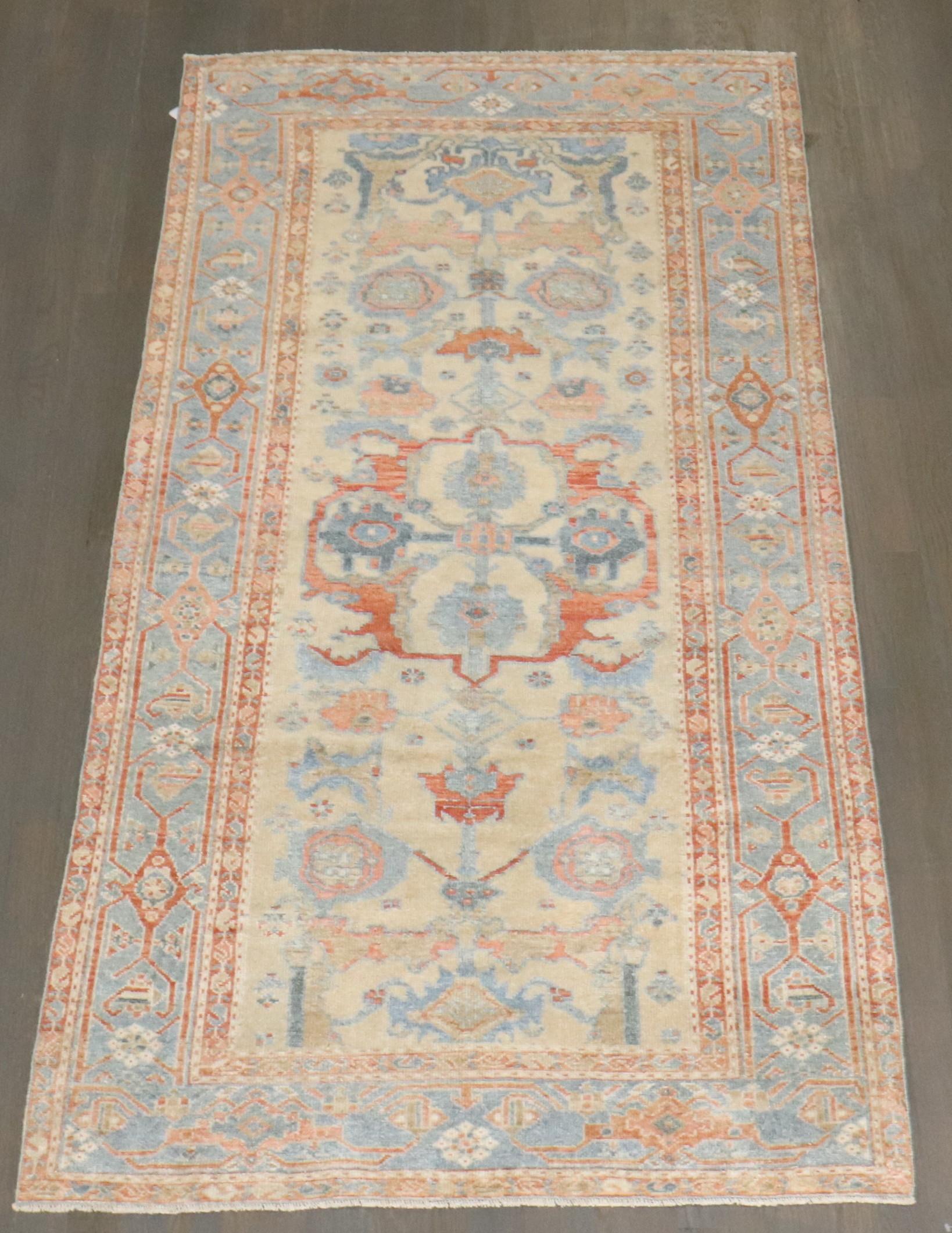 Perse Petit chemin de table persan antique de la Collection Zabihi en vente