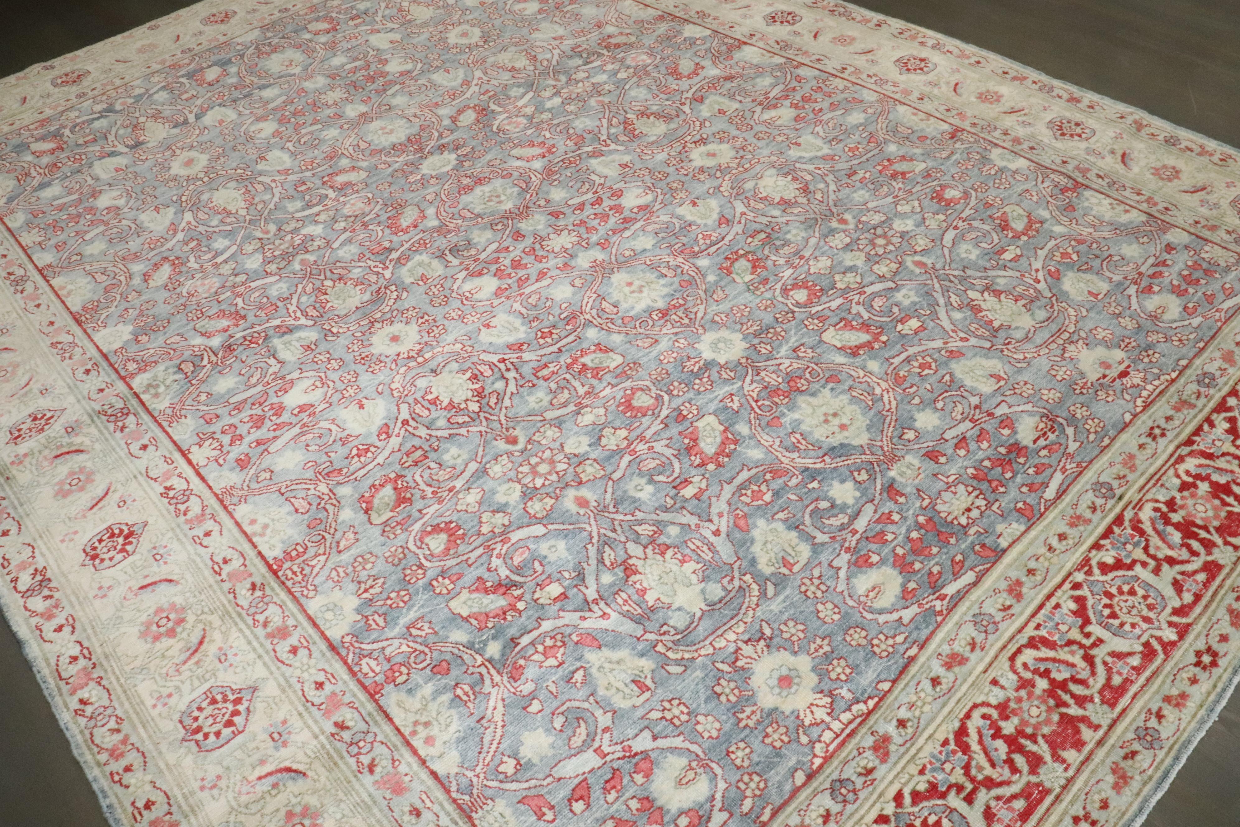 Tapis persan ancien de la collection Zabihi de Tabriz Bon état - En vente à New York, NY