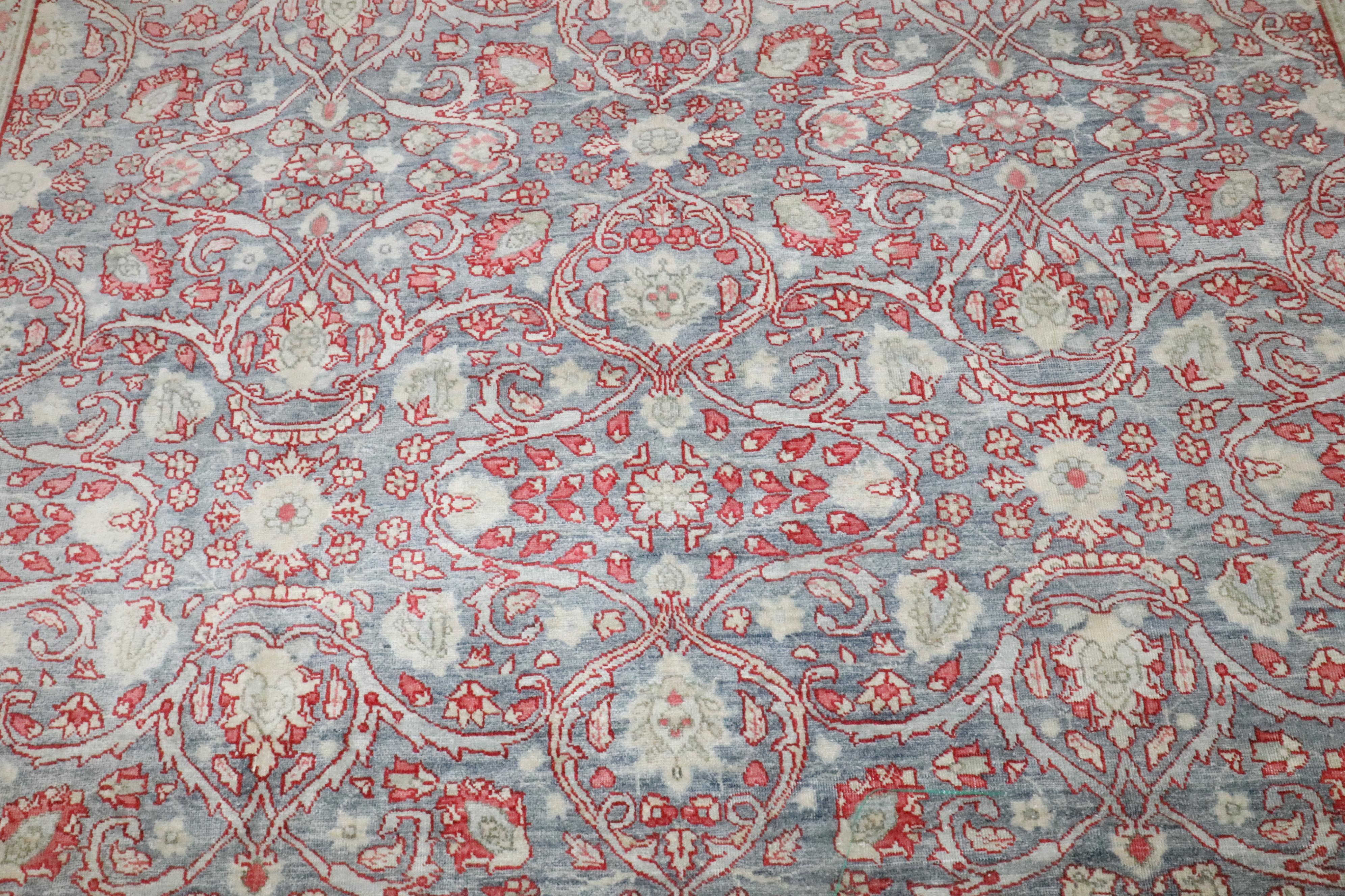 20ième siècle Tapis persan ancien de la collection Zabihi de Tabriz en vente