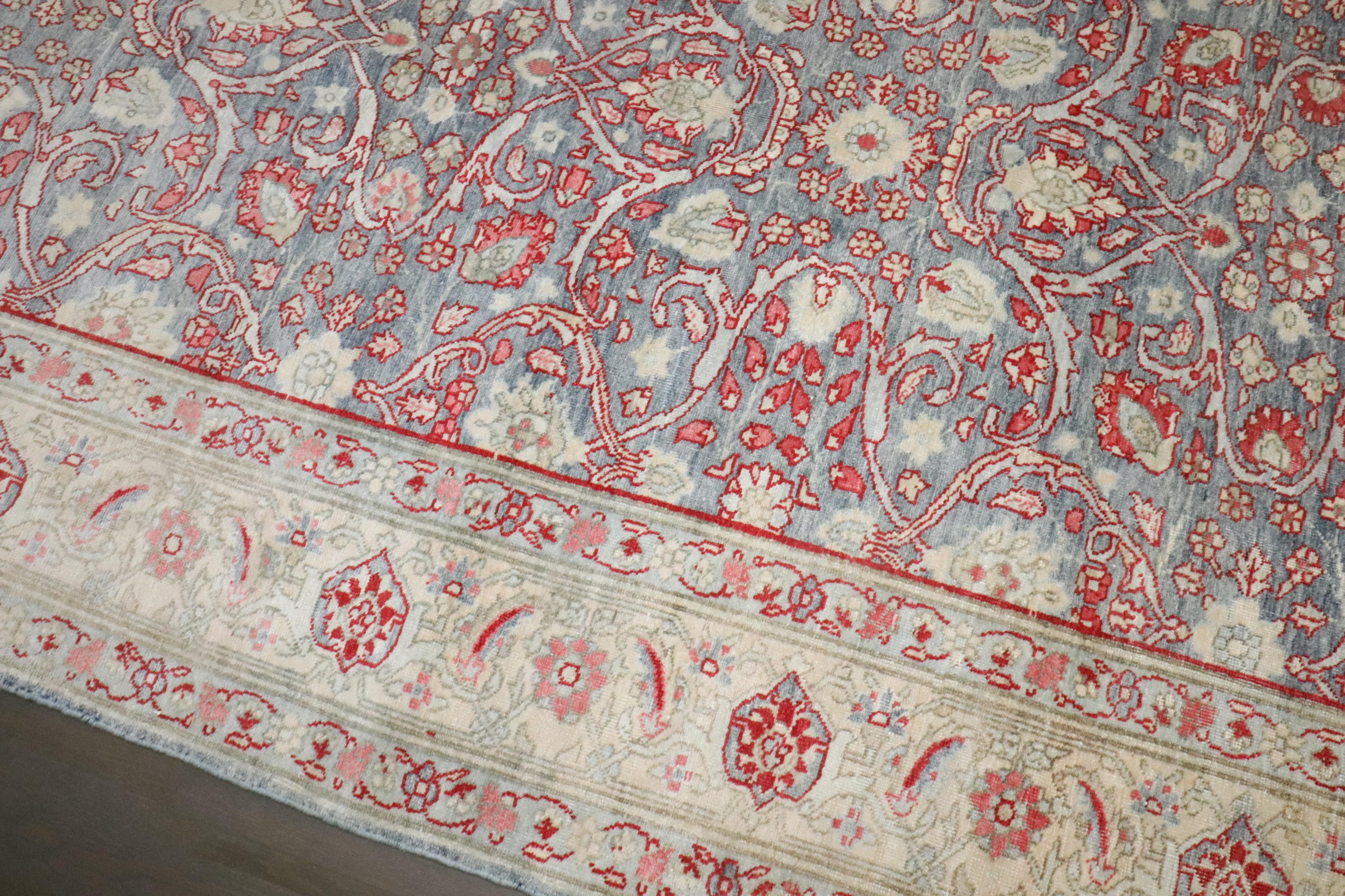 Tapis persan ancien de la collection Zabihi de Tabriz en vente 1