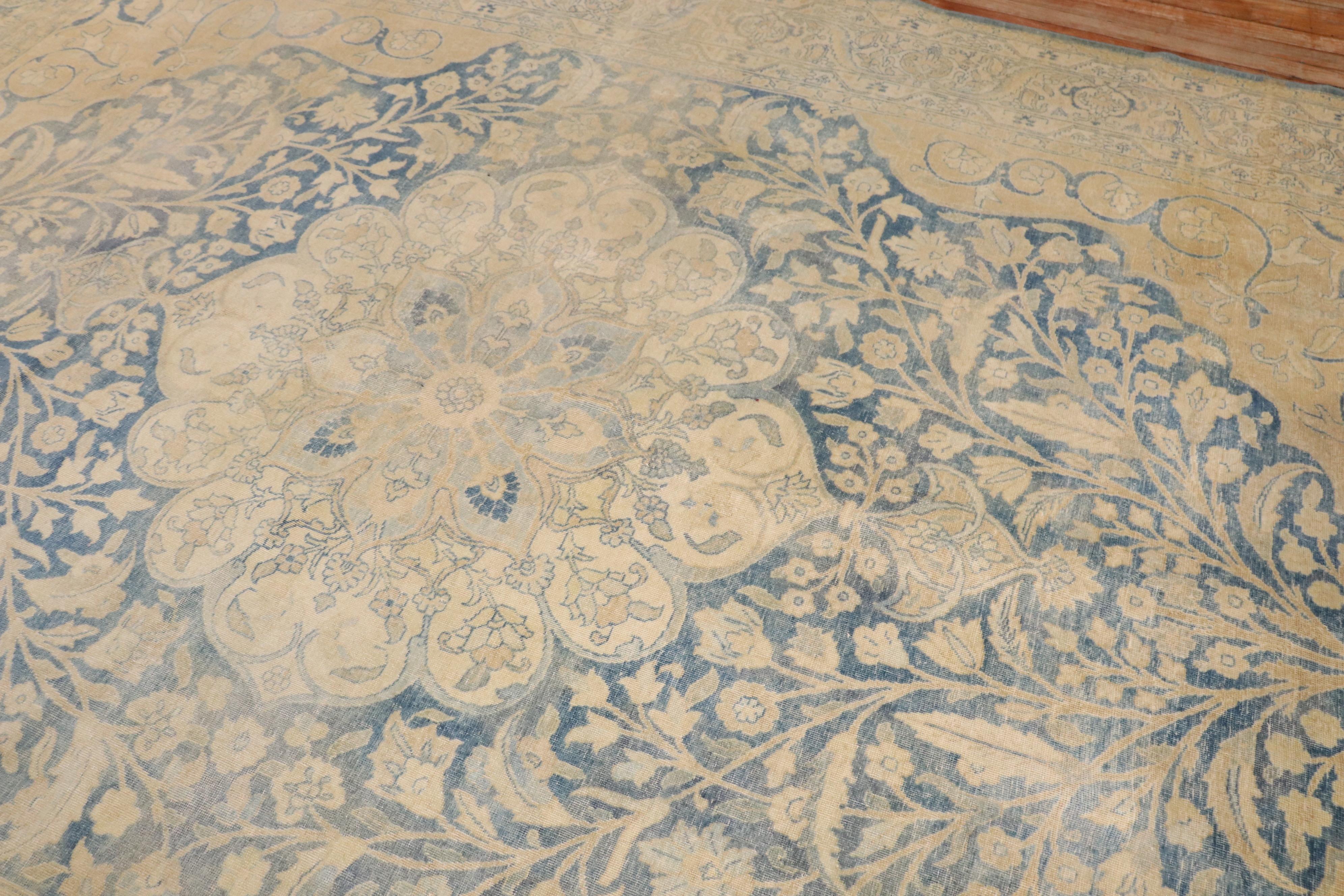 Tappeto Tabriz antico persiano della collezione Zabihi In condizioni buone in vendita a New York, NY