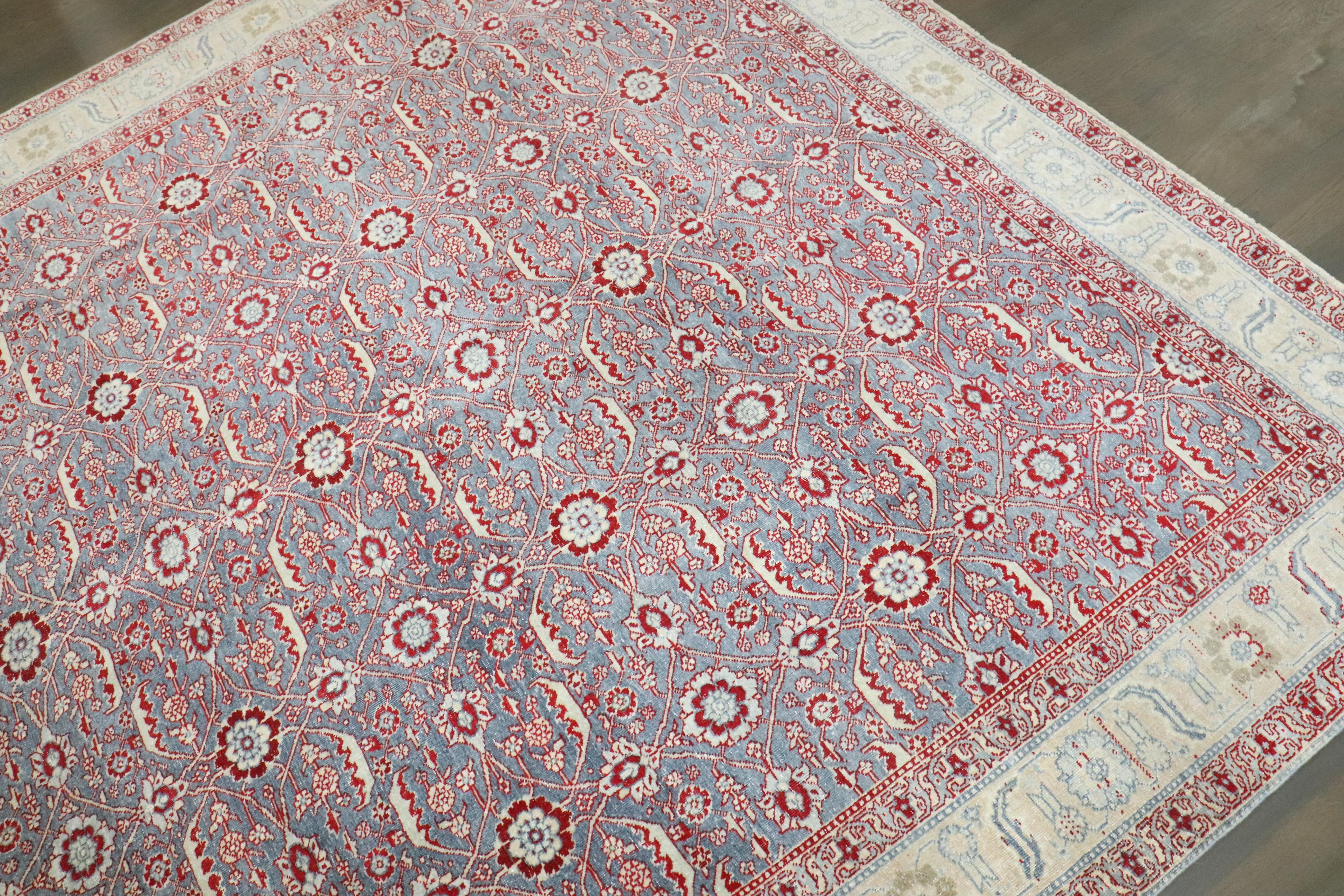 Antiker persischer Täbris-Teppich aus der Zabihi-Kollektion (20. Jahrhundert) im Angebot