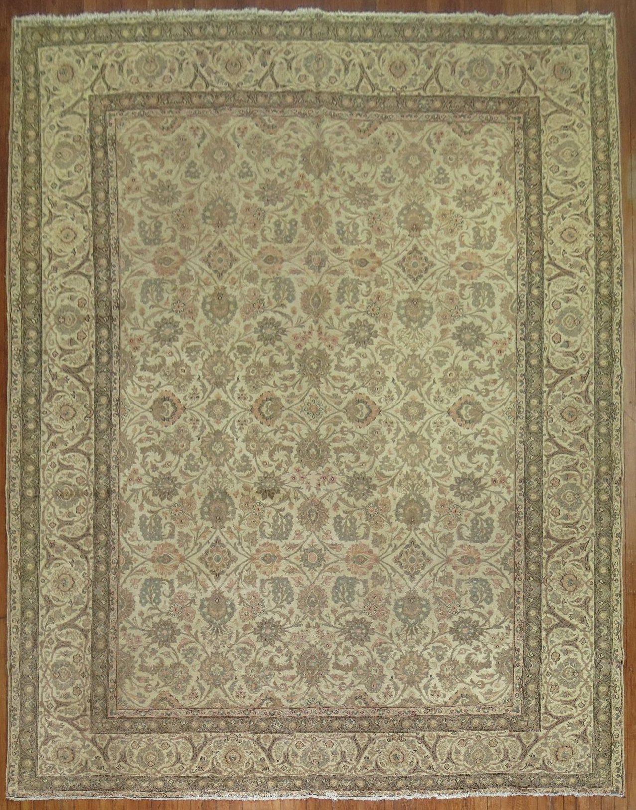 20ième siècle Tapis persan ancien de la collection Zabihi de Tabriz en vente