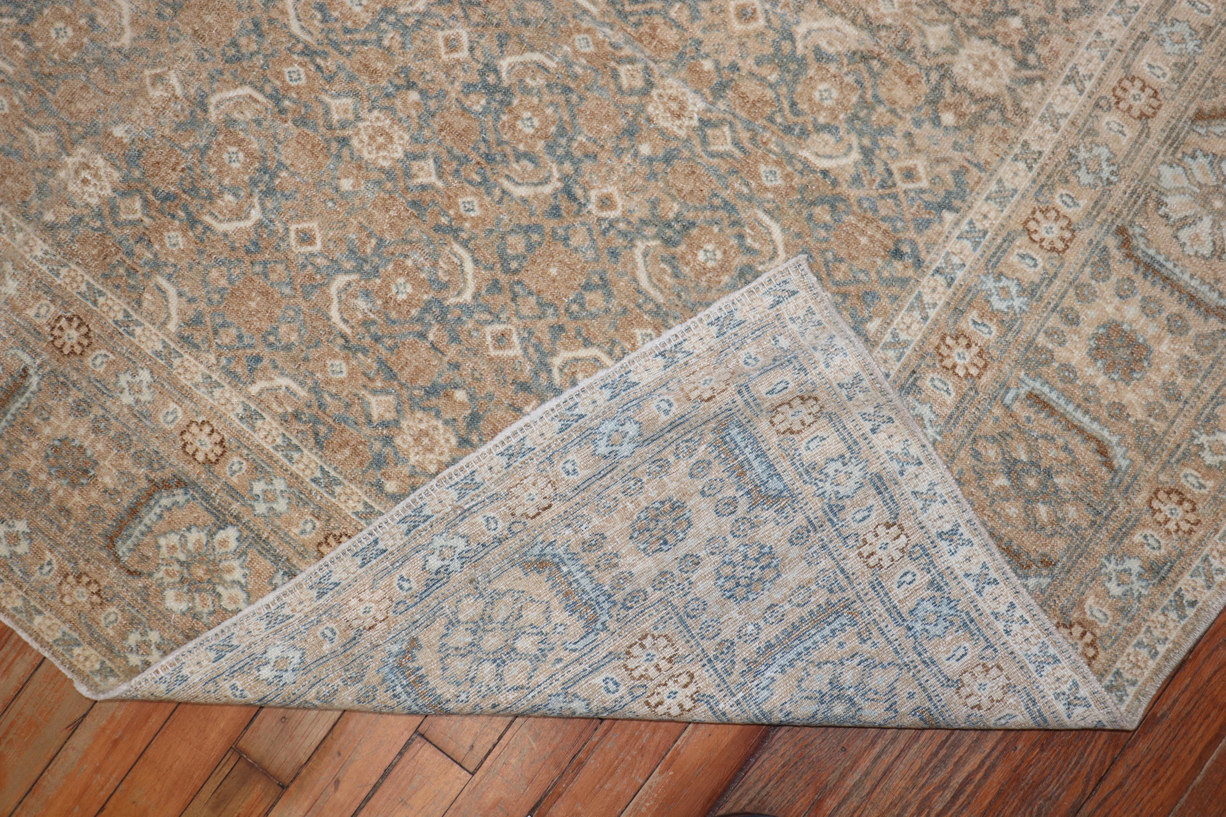 Zabihi Collection Antike persische Tabriz weiche grüne Teppiche im Angebot 1