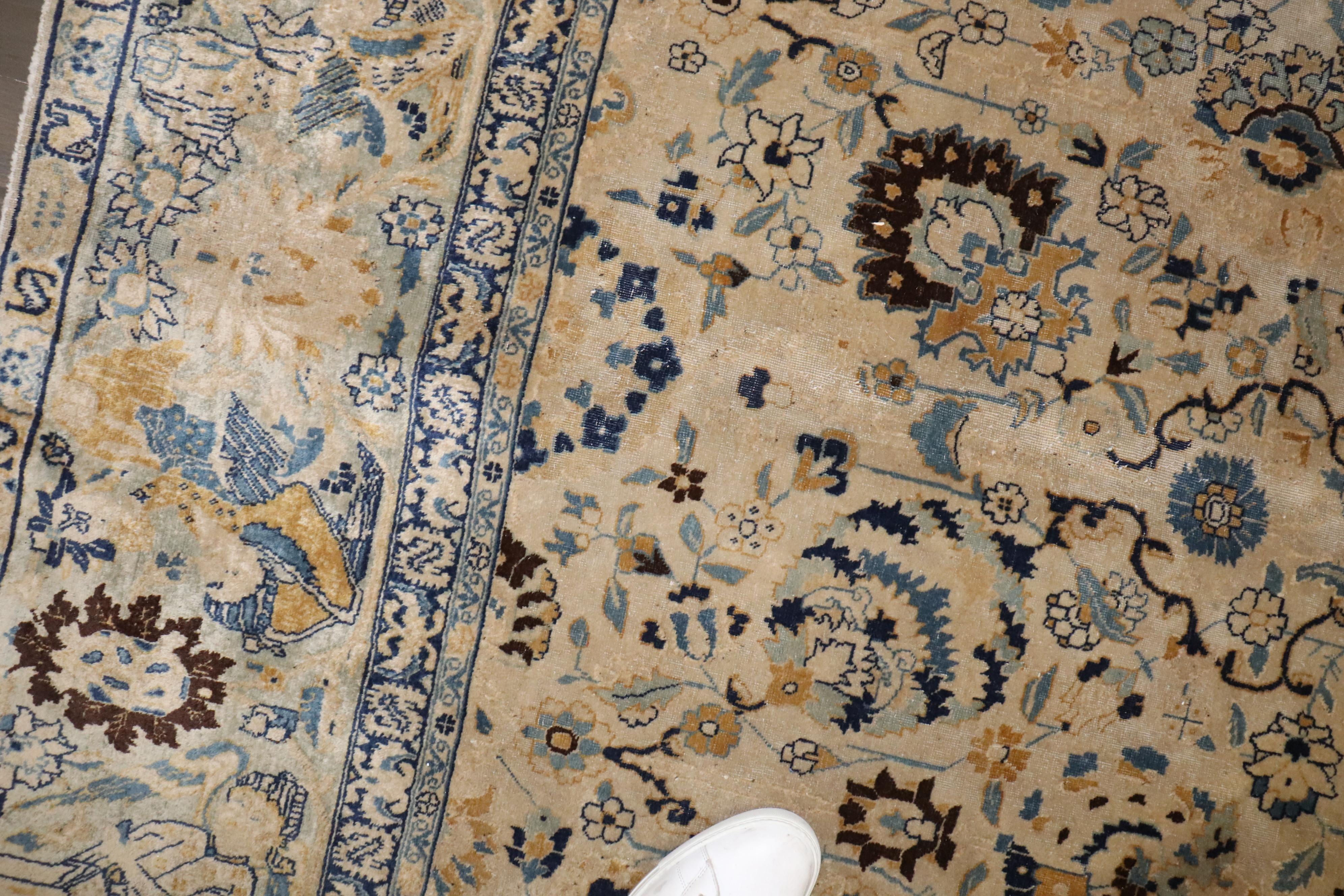Collection Zabihi Antique Pictorial Tabriz Angel Border Rug (tapis à bordure d'ange) Bon état - En vente à New York, NY