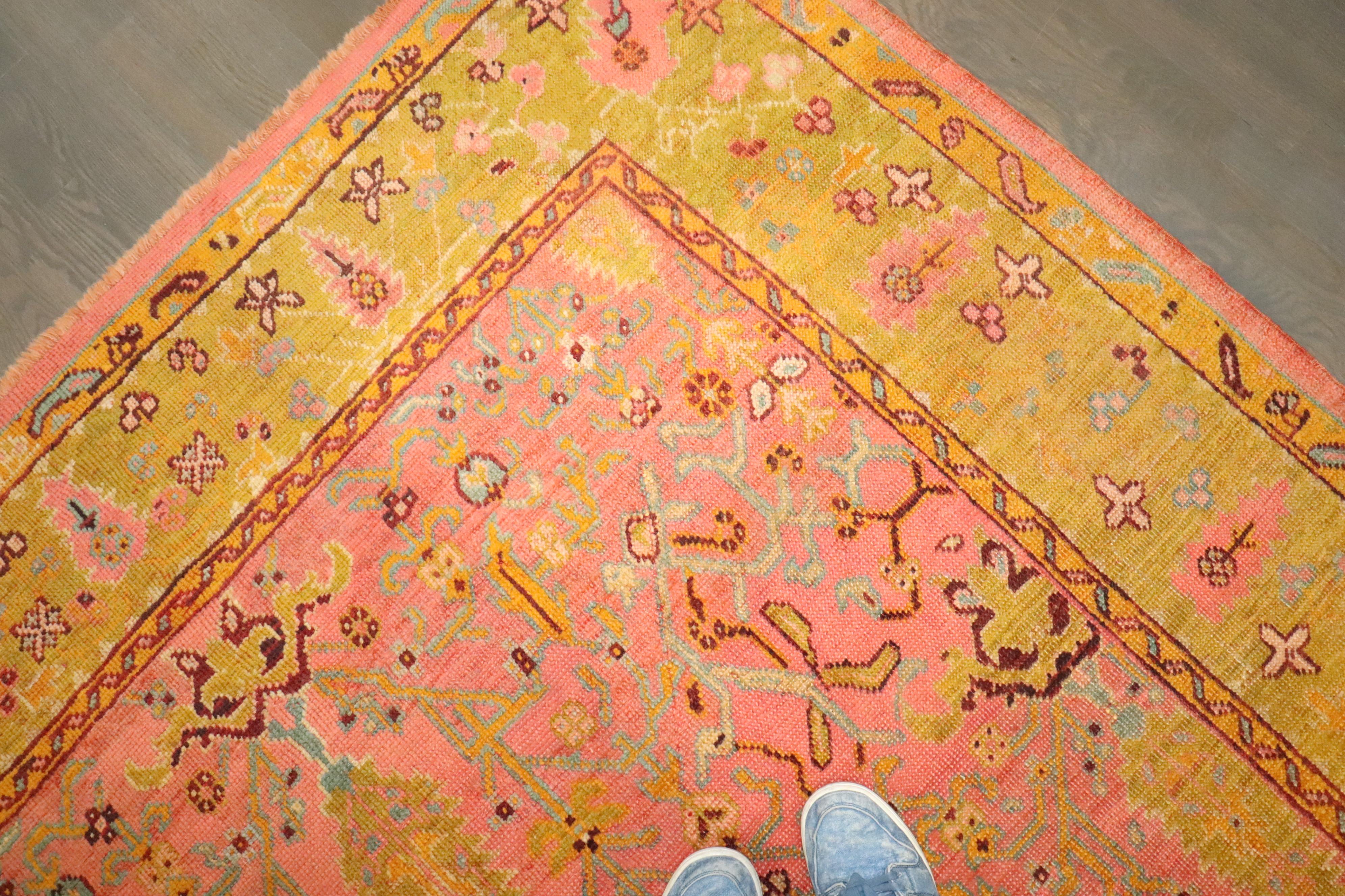 Zabihi Collection Antique Square Türkisch Oushak Rosa Chartreuse Teppich im Angebot 2