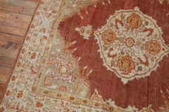 Tapis carré turc Oushak ancien de la collection Zabihi
