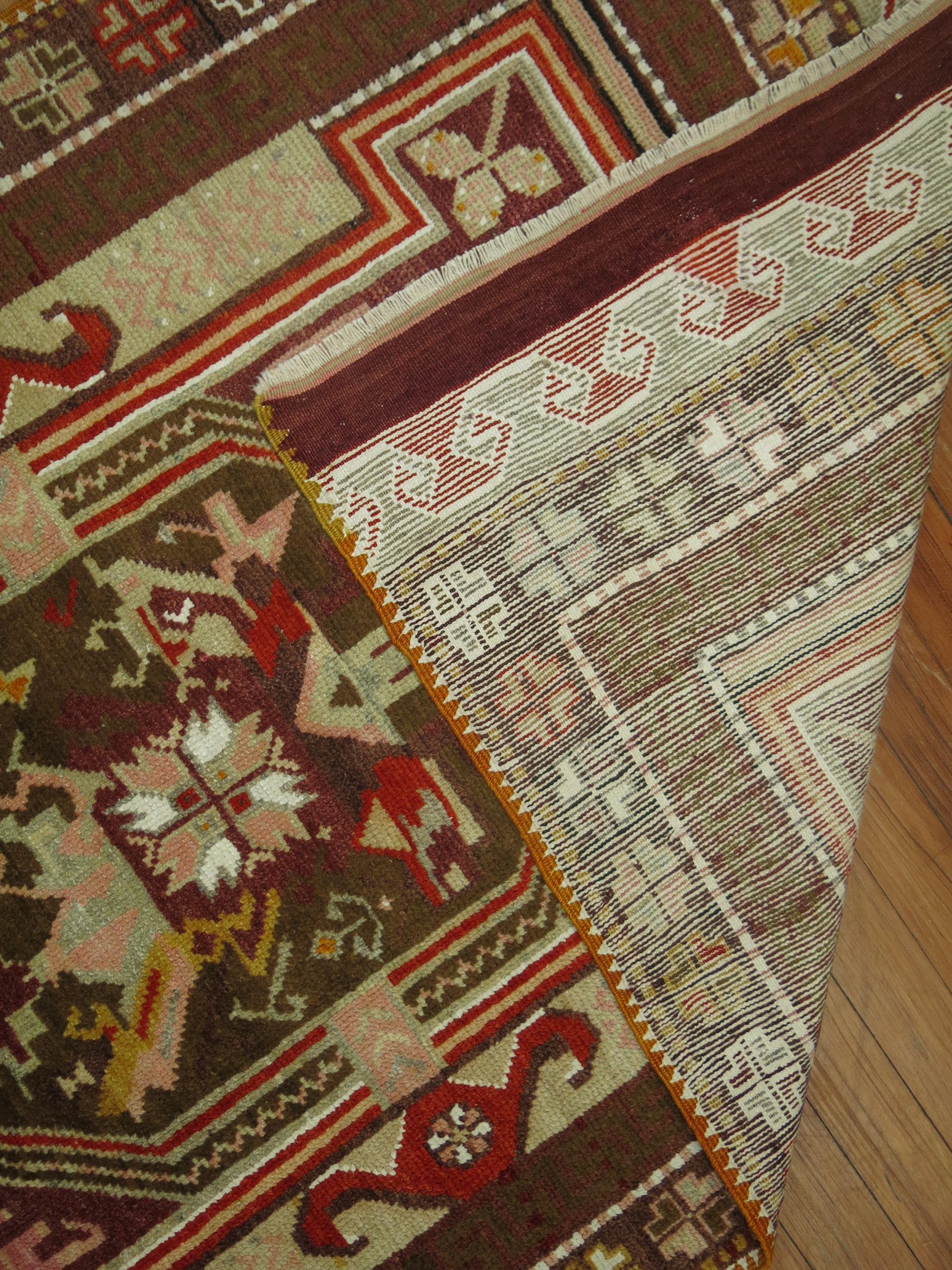 Lana Tappeto a dispersione Zabihi Collection'S antico tappeto turco Ghiordes in vendita
