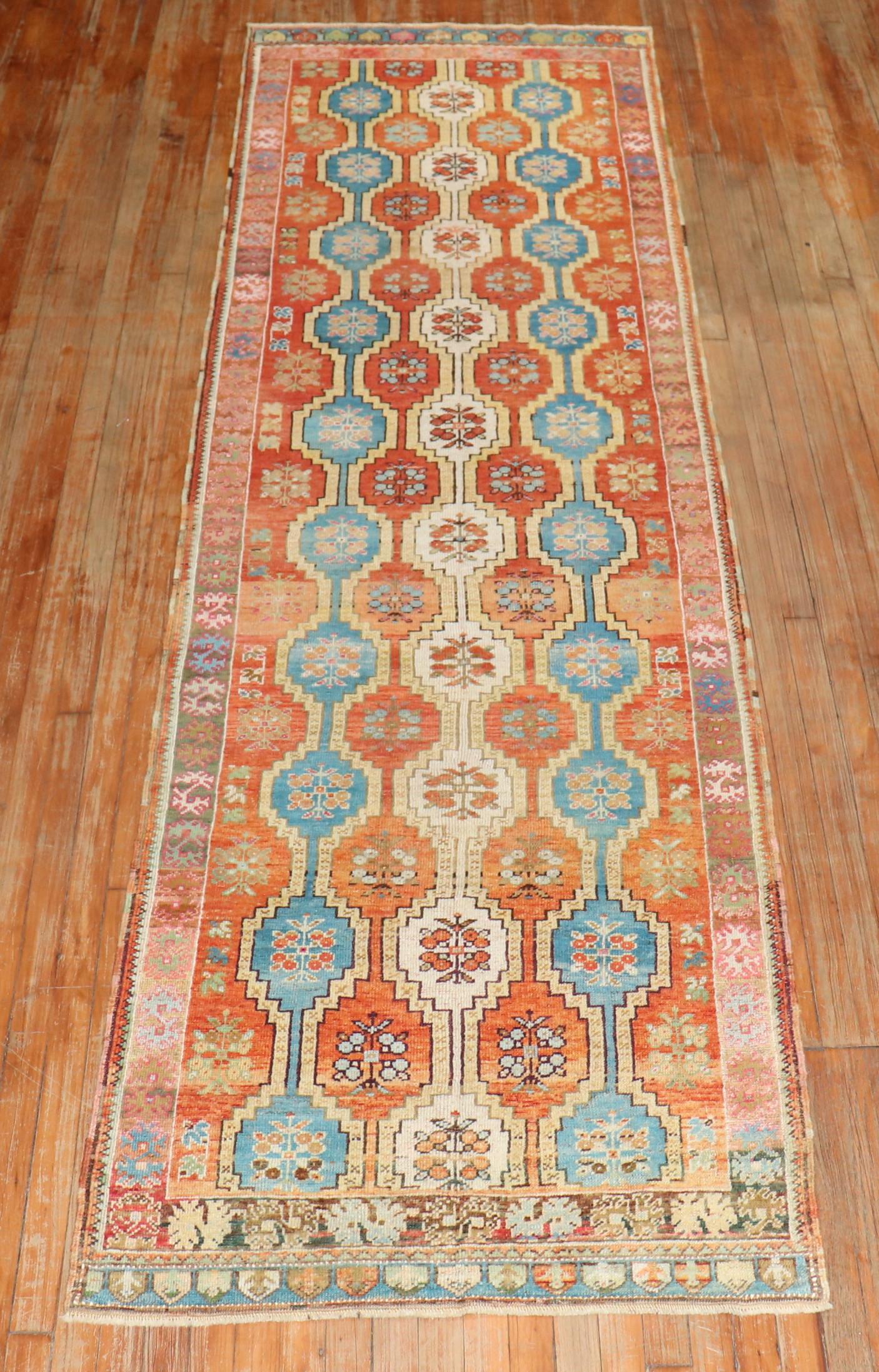 Runner antico turco di Melas dei primi del Novecento della Collection'S di Zabihi In condizioni buone in vendita a New York, NY