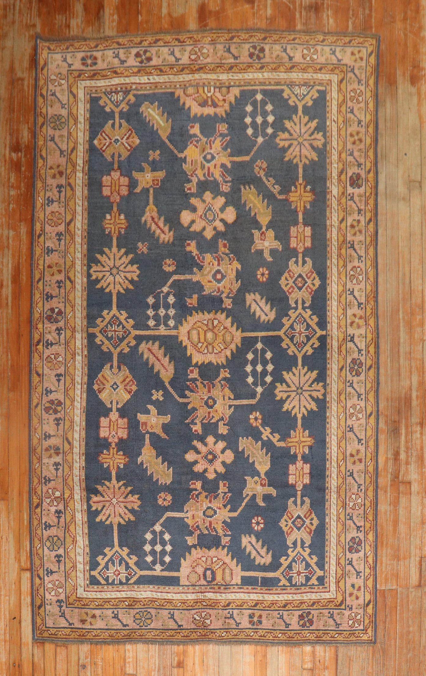 Antiker türkischer Oushak-Teppich der Zabihi-Kollektion im Angebot 1