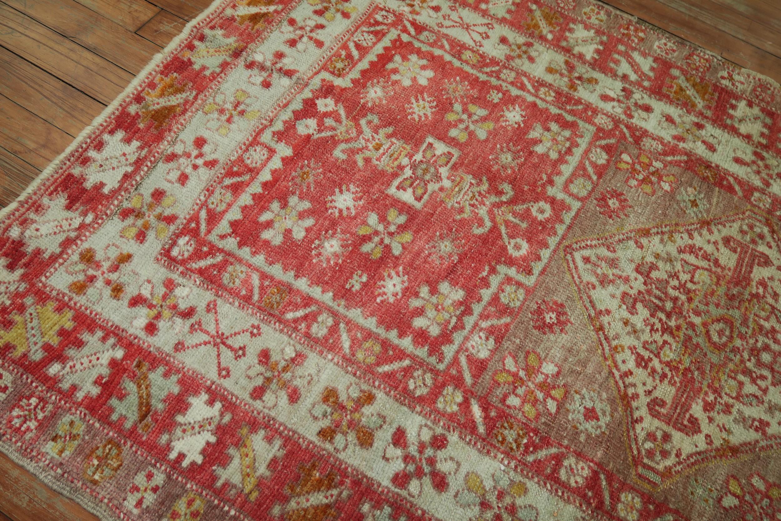 XX secolo Tappeto Zabihi Collection'S antico turco Sivas piccolo in vendita