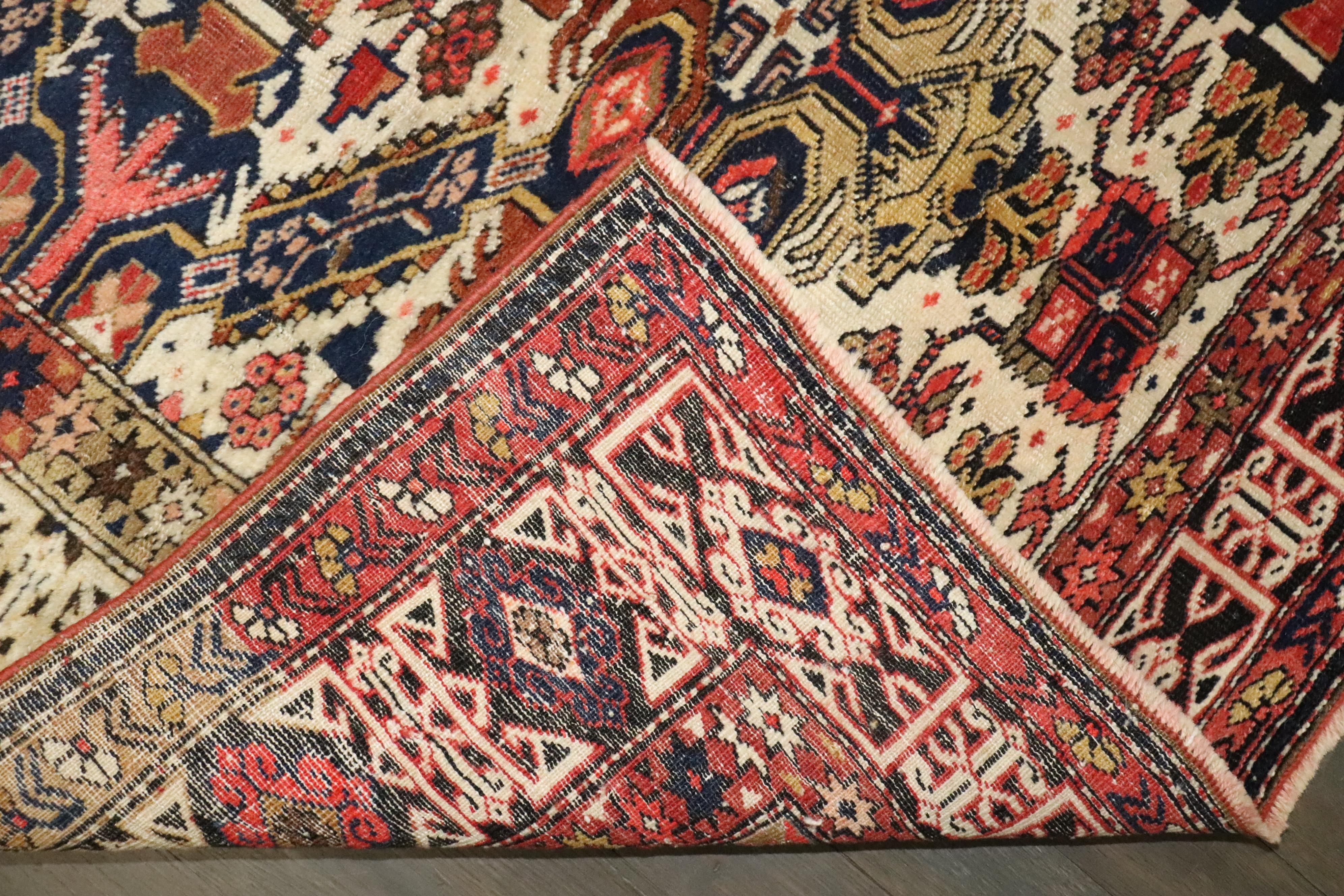 20ième siècle Zabihi Collection Antique Zeychour Caucasian Kuba Rug en vente