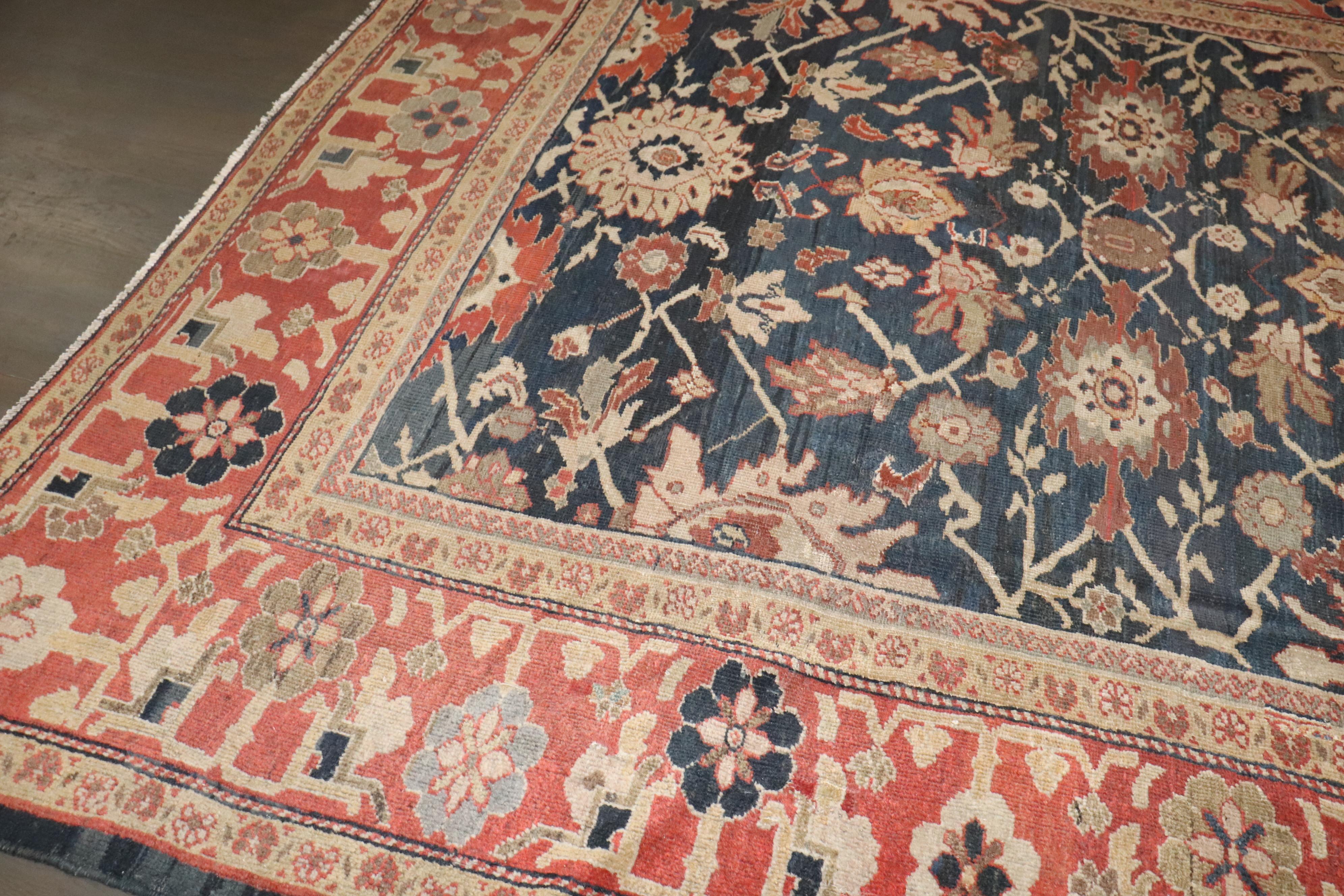 Tessuto a mano Zabihi Collection Antico Ziegler Mahal Tappeto persiano del XIX secolo in vendita
