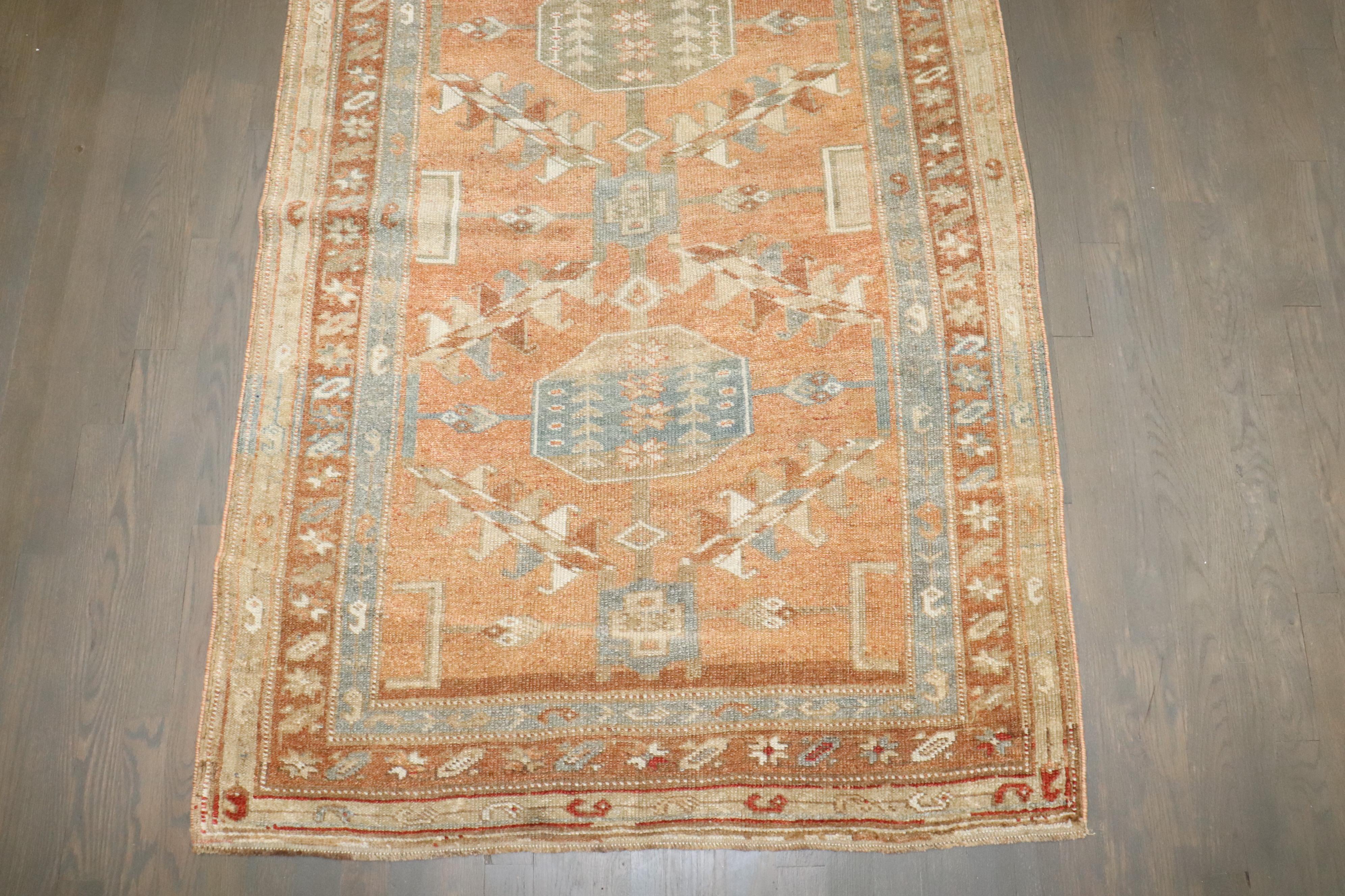 Zabihi Kollektion Apricot Nordwest Persischer Läufer (Türkisch) im Angebot