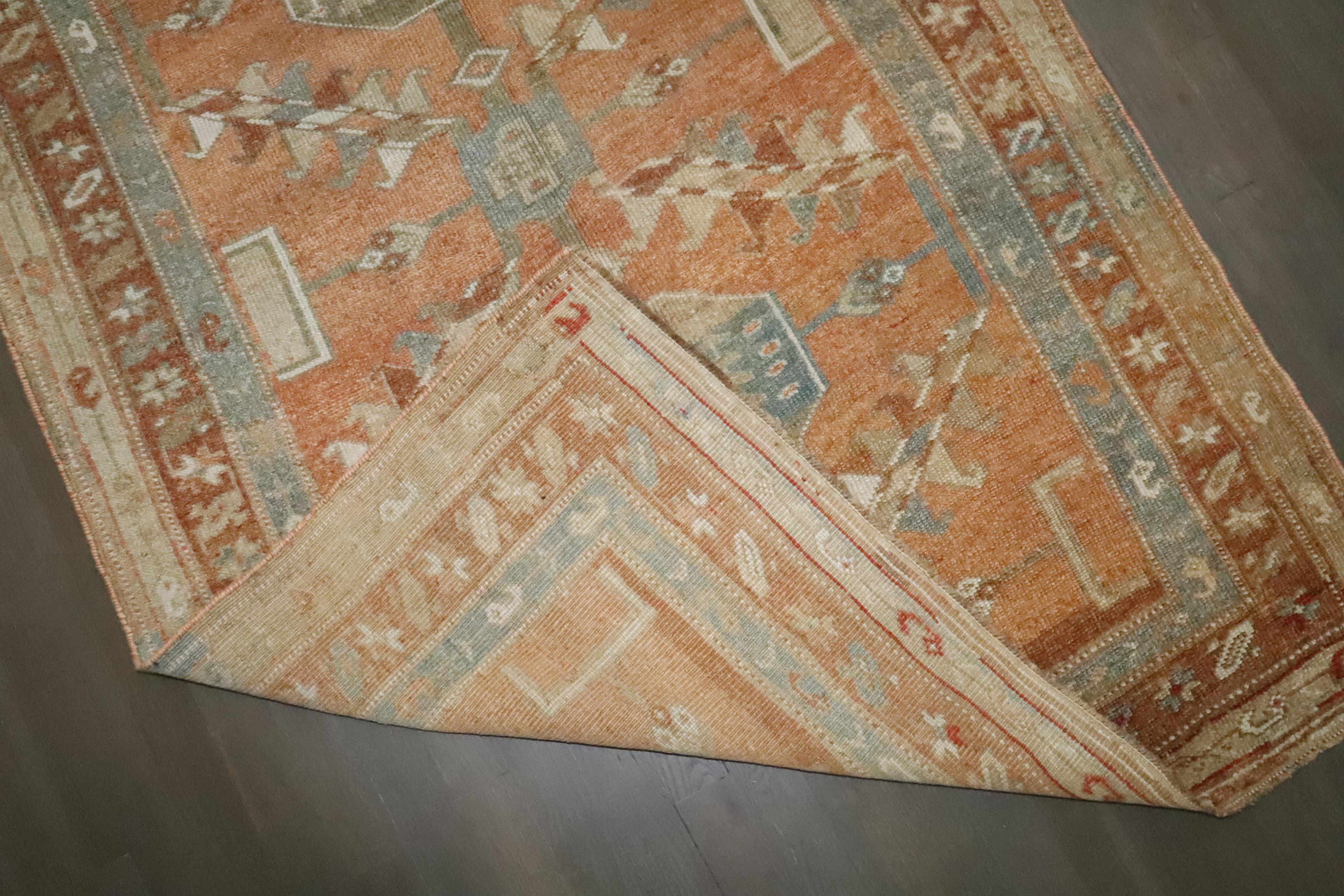 Zabihi Kollektion Apricot Nordwest Persischer Läufer im Zustand „Gut“ im Angebot in New York, NY