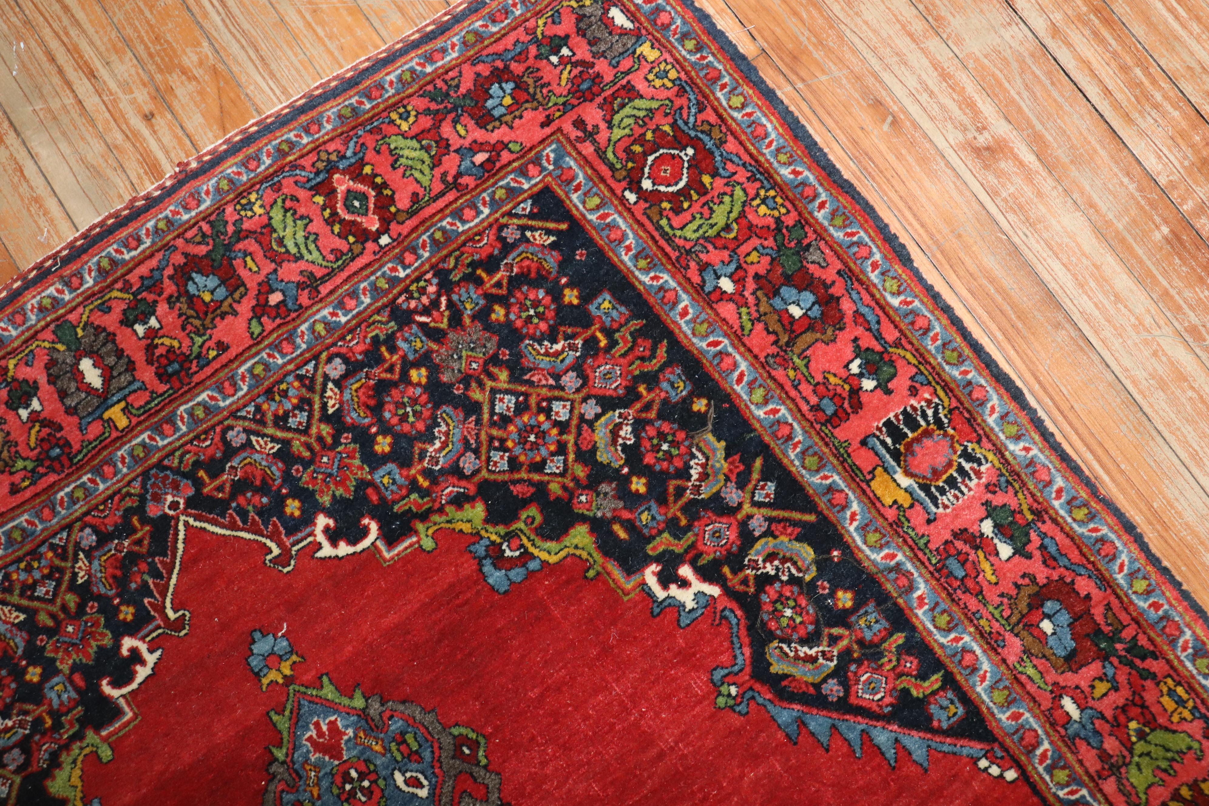 Early 20th-century Persian bidjar small size rug

Measures: 3'9'' x 5'8''.


