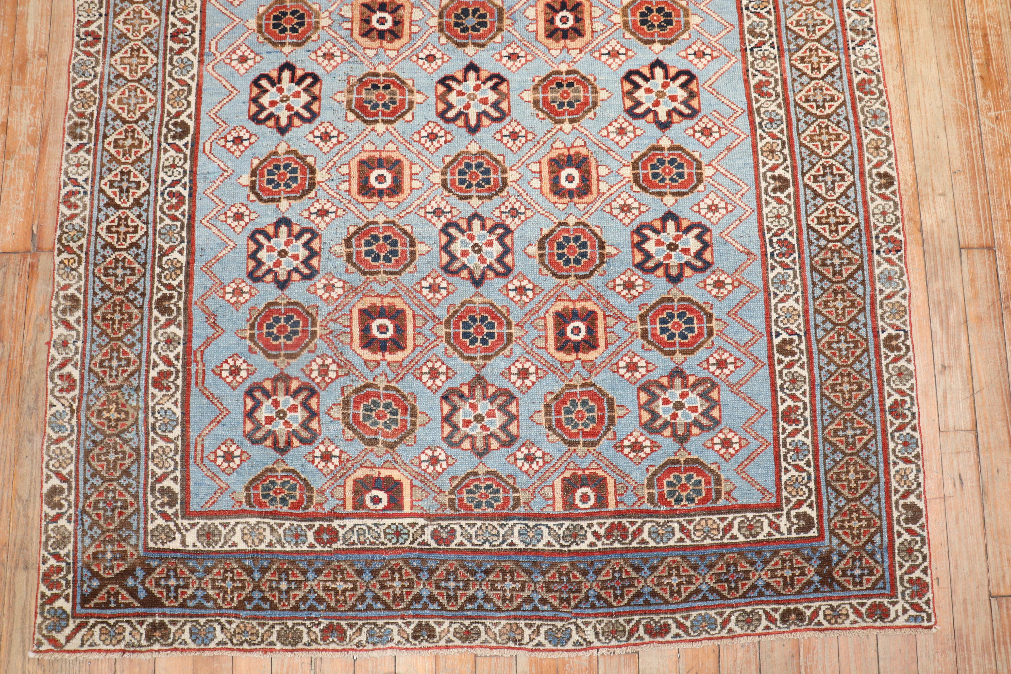 Tapis persan ancien décoratif bleu de la collection Zabihi en vente 2