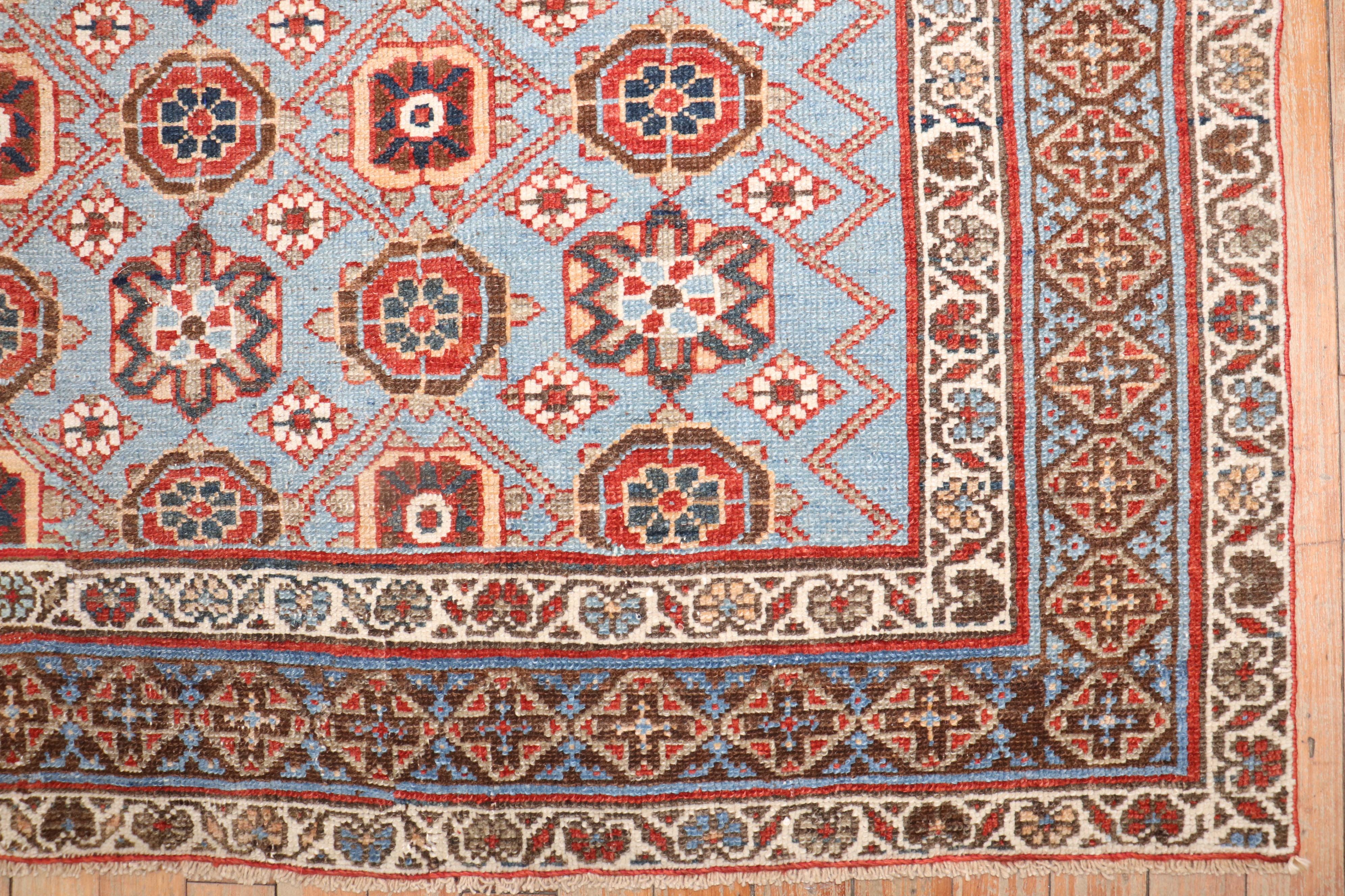 Noué à la main Tapis persan ancien décoratif bleu de la collection Zabihi en vente
