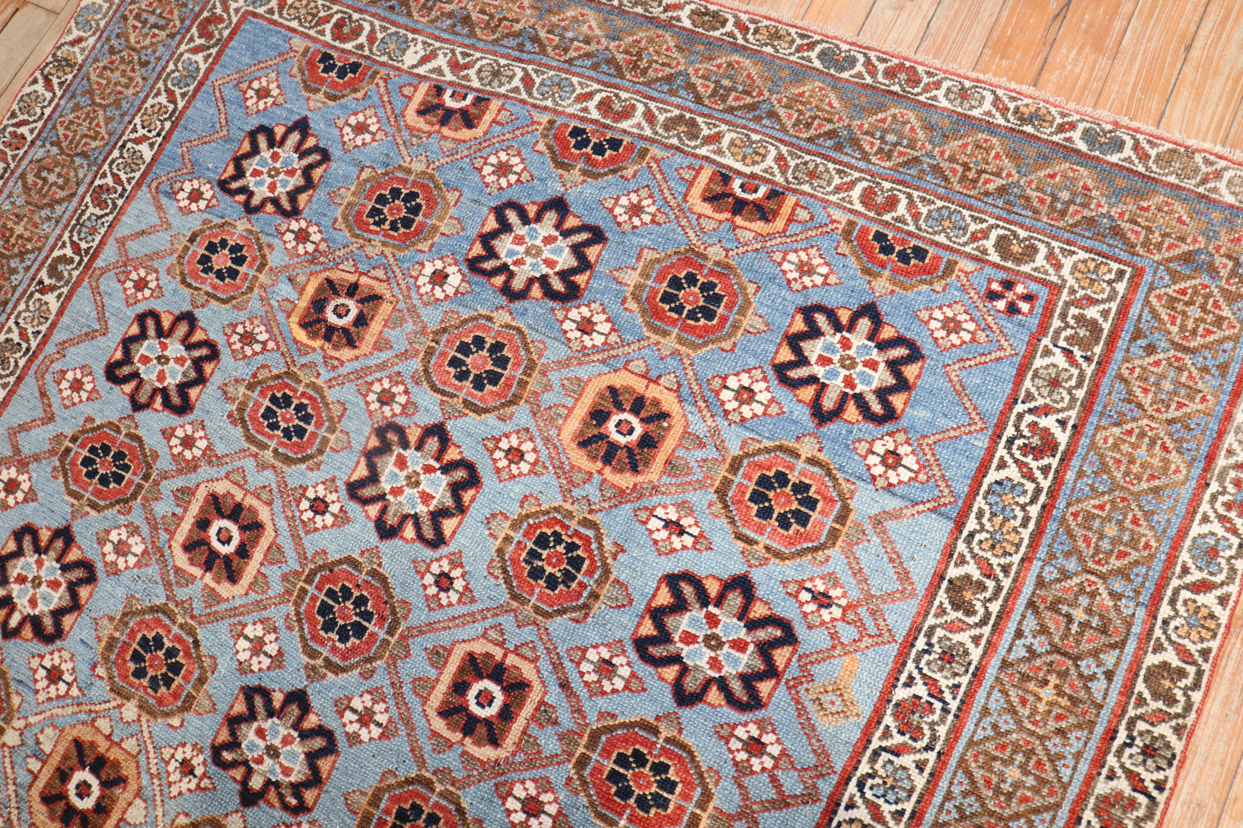 Tapis persan ancien décoratif bleu de la collection Zabihi Bon état - En vente à New York, NY