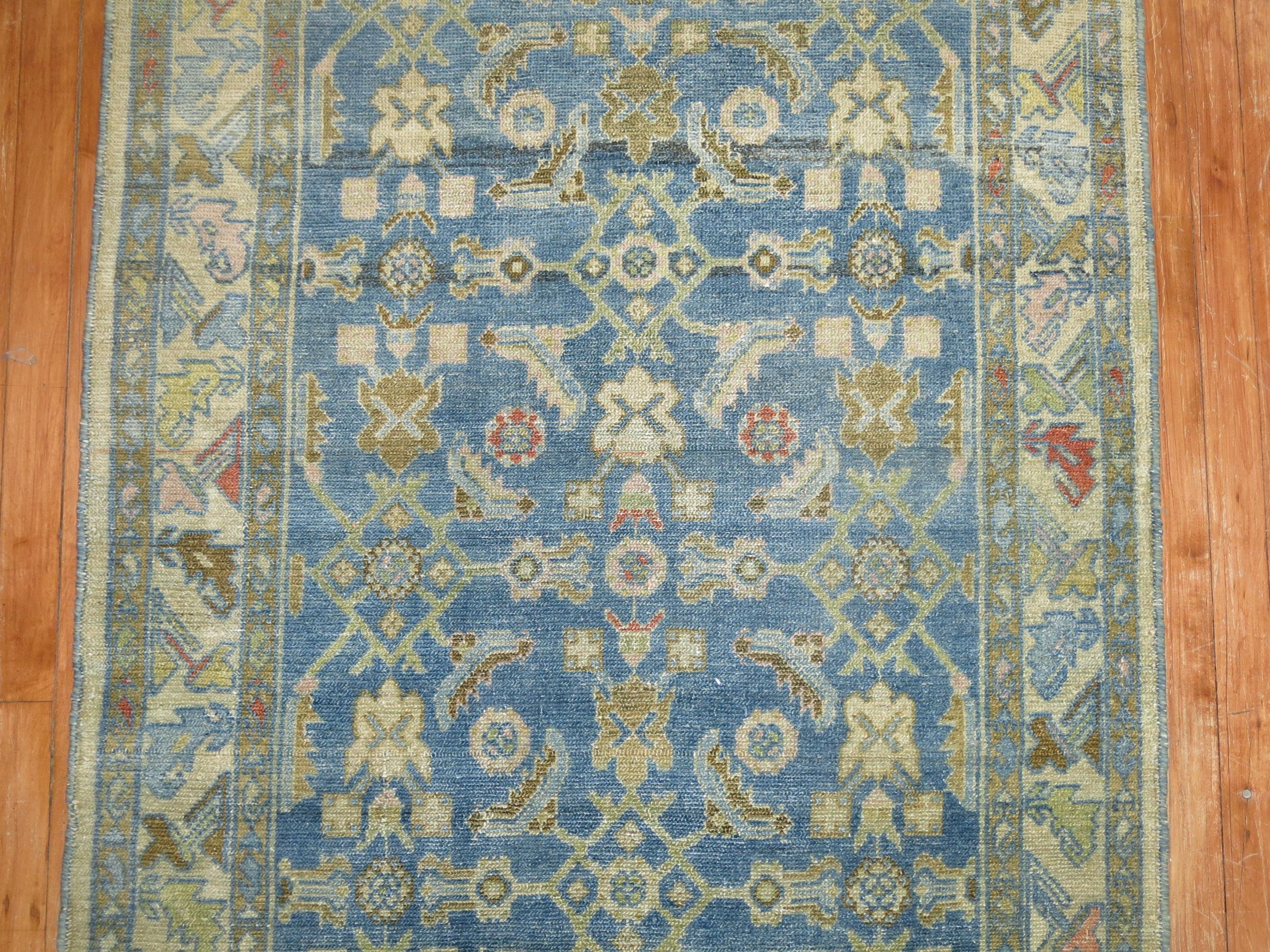 Zabihi Collection Traves de Mesa Persa Azul Malayer Antiguo Rústico en venta