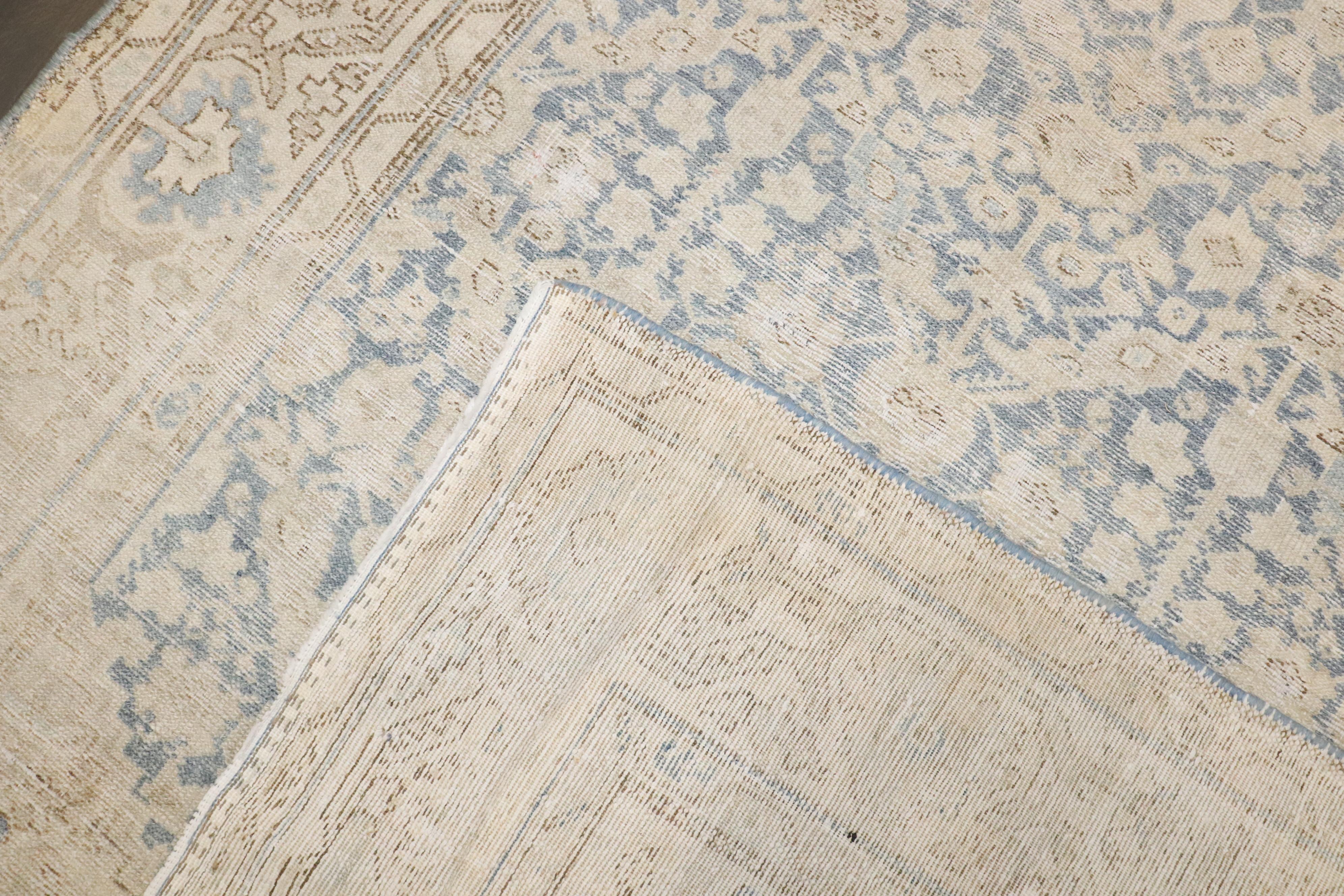 Zabihi Collection Blau Persisch Malayer Teppich (Handgeknüpft) im Angebot