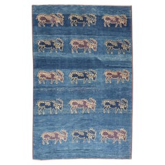 Zabihi Kollektion Blauer türkischer Teppich mit Ziegenakzent