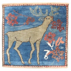 Zabihi Kollektion Blauer Vintage Türkischer Reindeer Tier Quadratischer Überwurf-Teppich