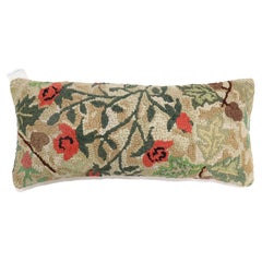 Coussin de la collection Zabihi à capuche florale américaine