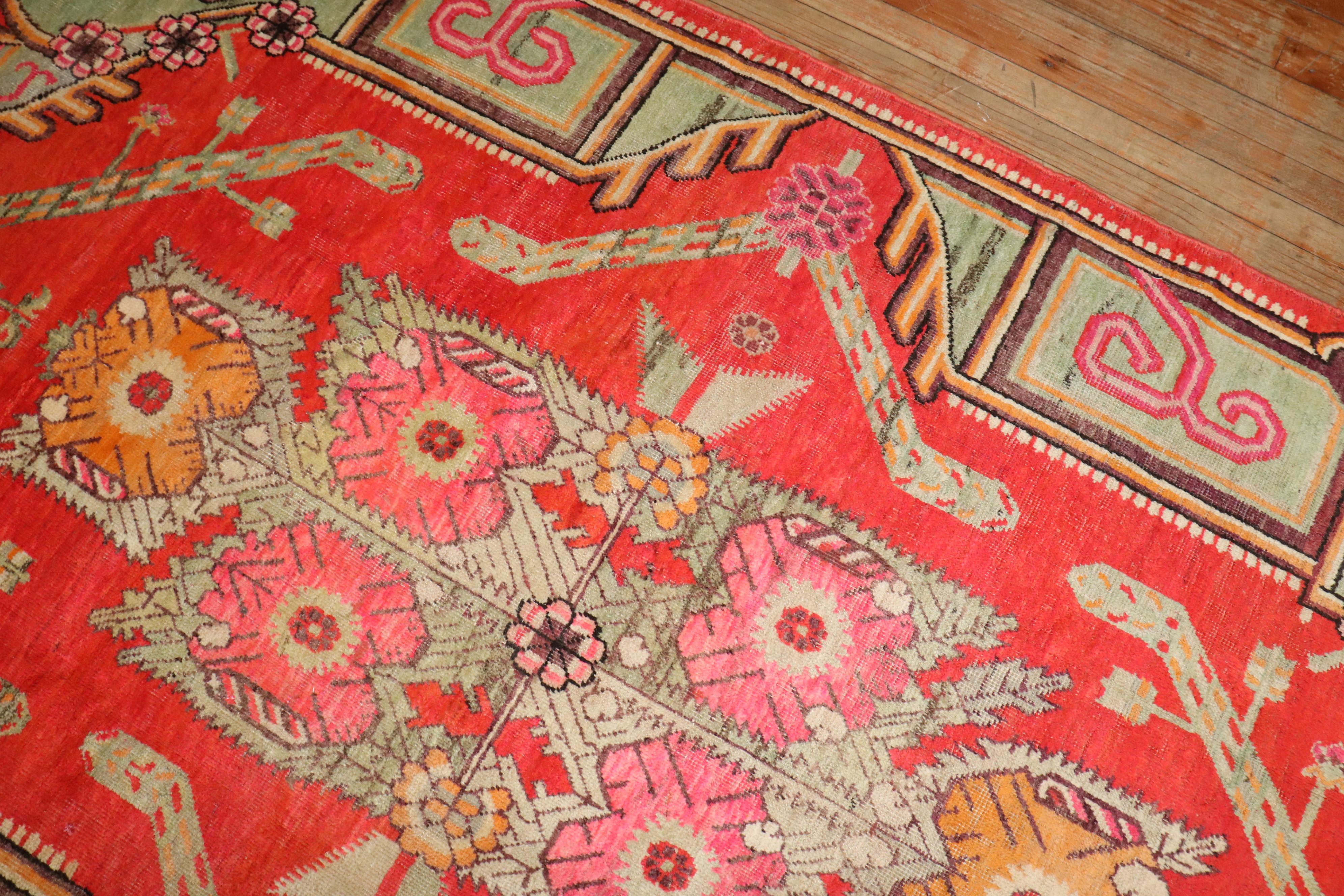 Zabihi Collection Leuchtende Farbe Samarkand Khotan Teppich im Angebot 3