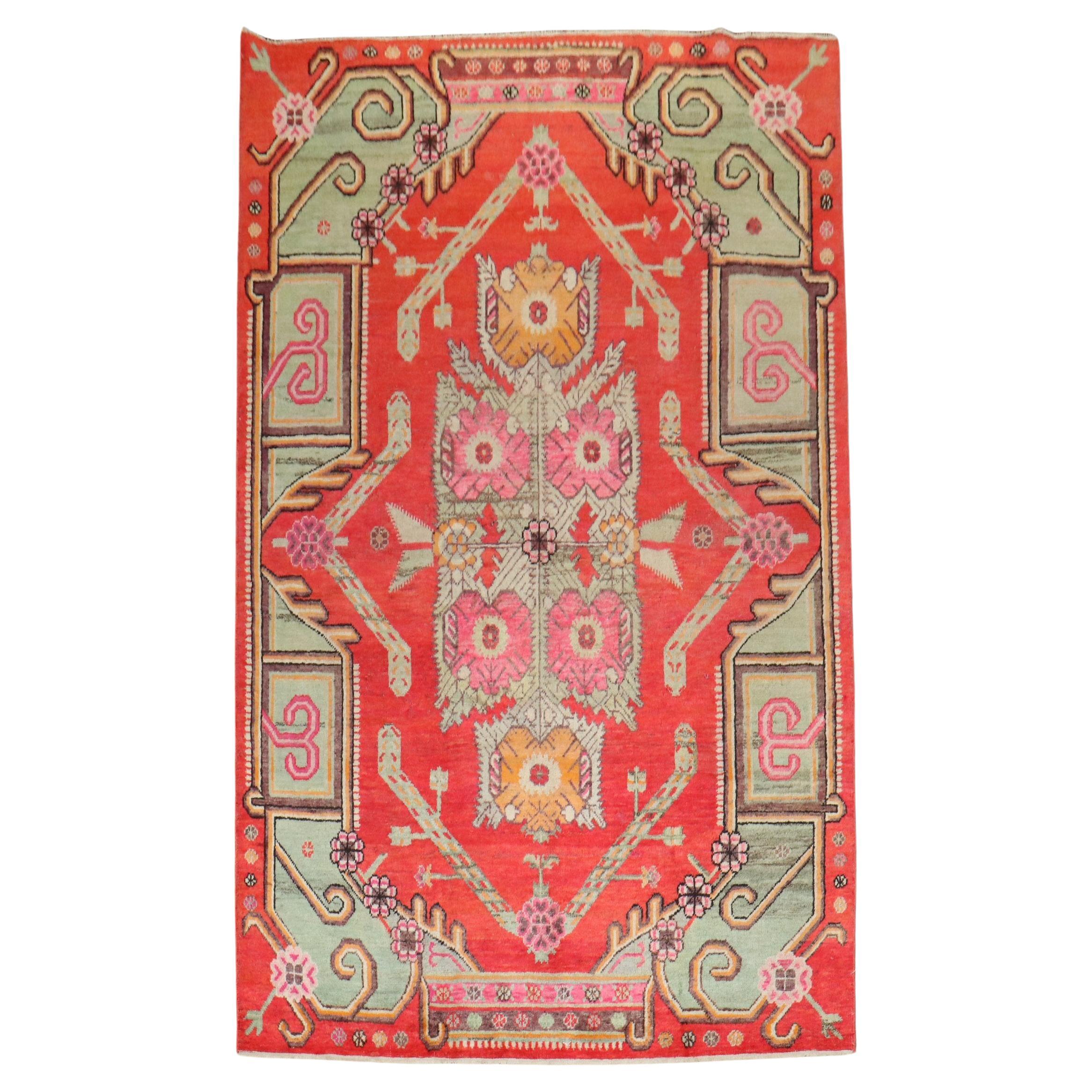 Zabihi Collection Leuchtende Farbe Samarkand Khotan Teppich im Angebot