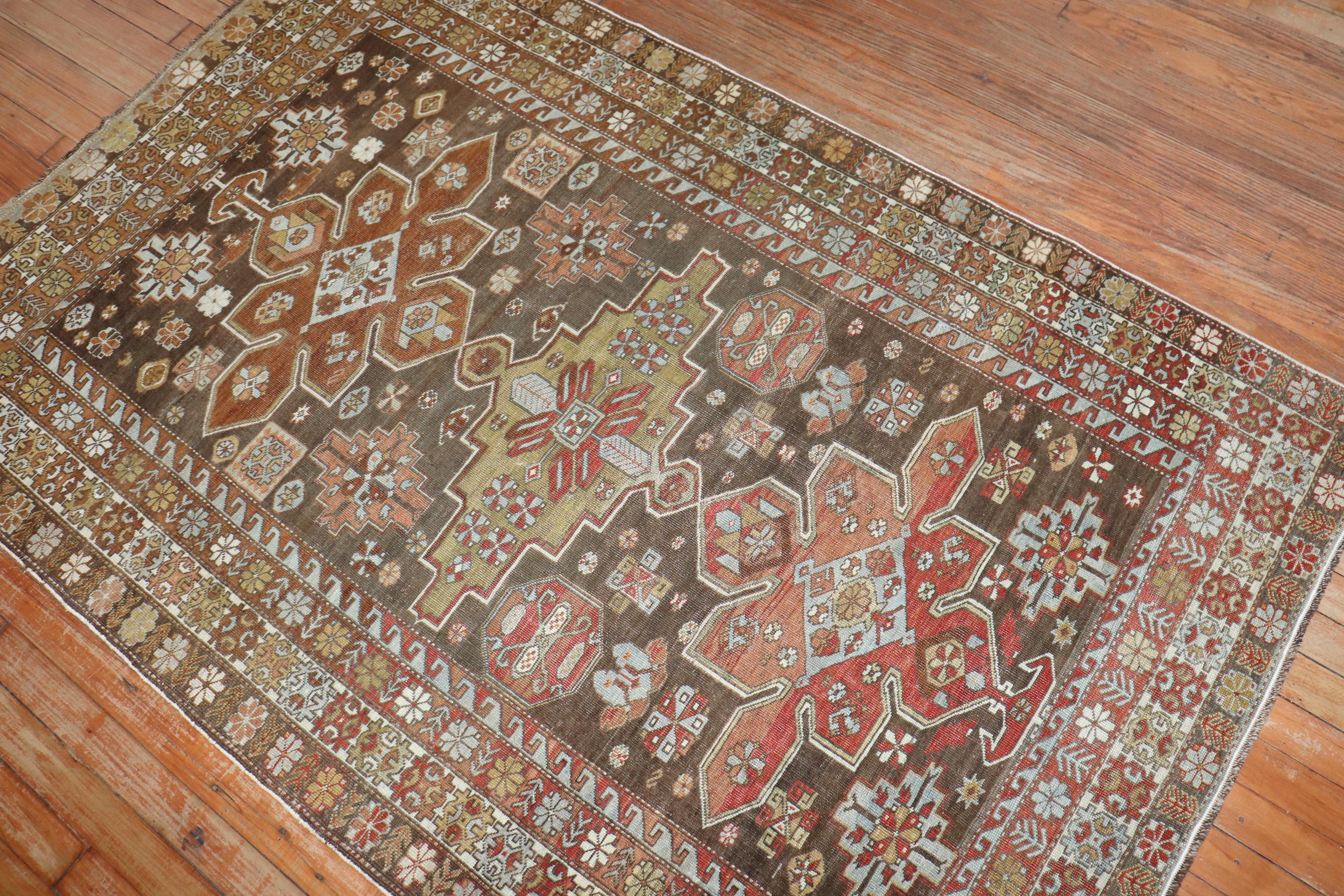 Zabihi Collection Brown Dekorative Kaukasisch Akzent Größe Teppich im Angebot 1