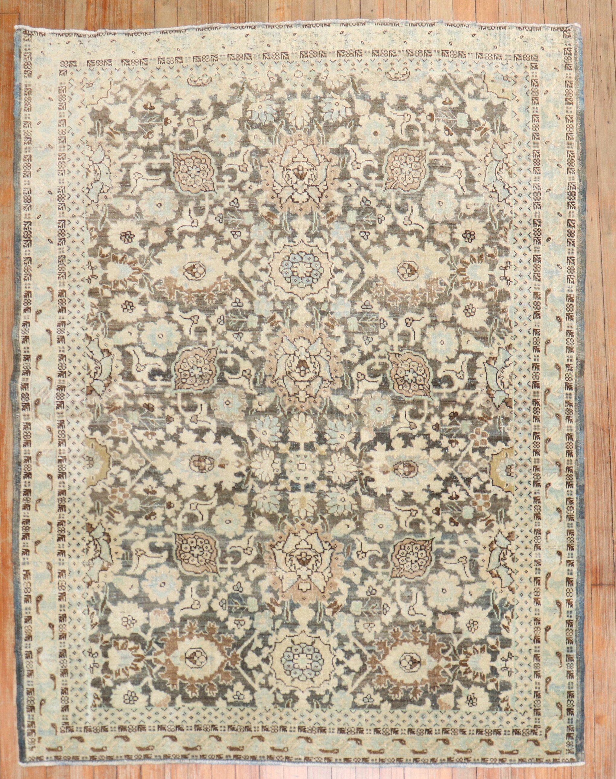 An early 20th-century Persian Malayer Rug in grays and browns

Details
rug no.	31878
size	4' 7