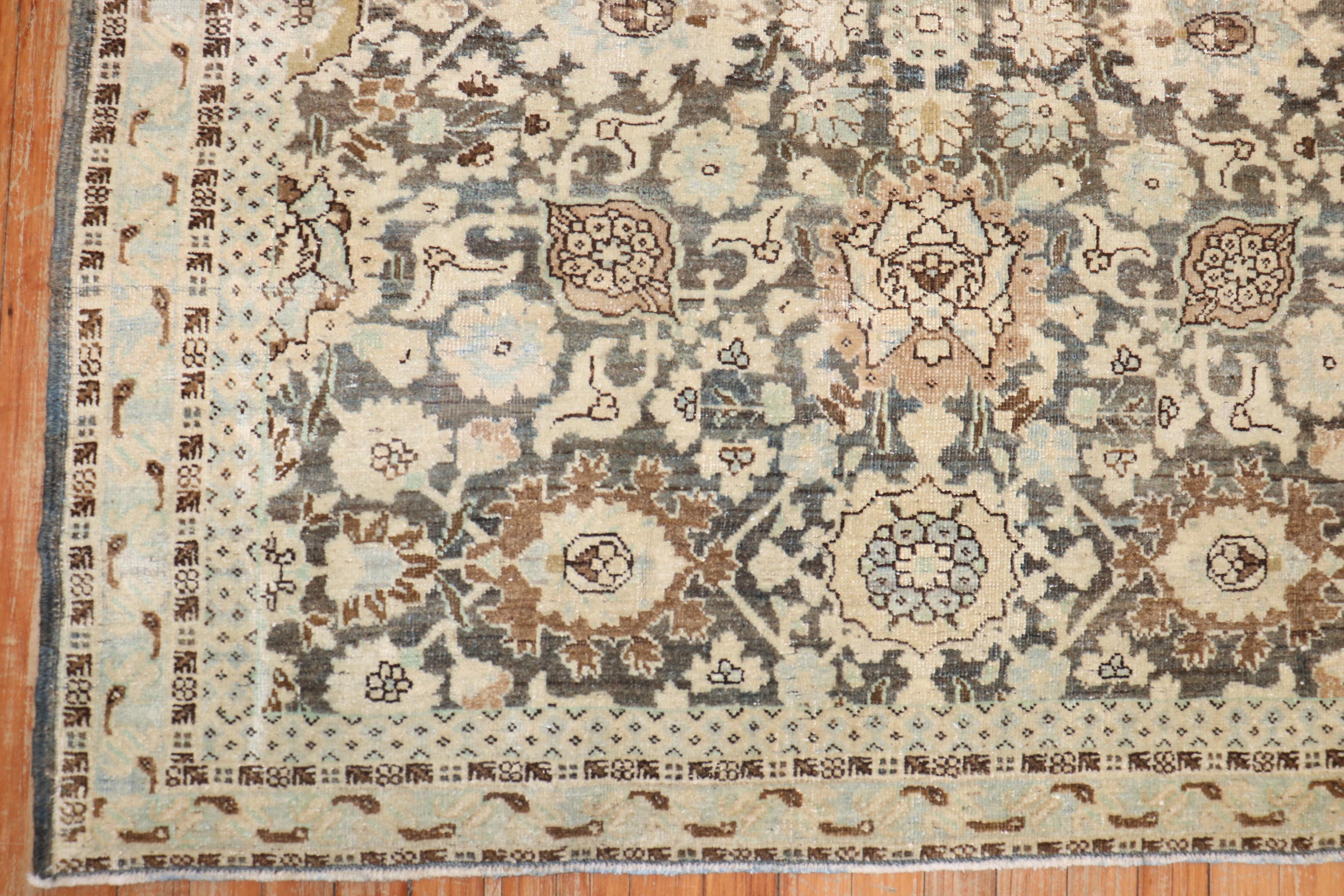 Zabihi Collection Brown Persian Malayer Rug im Angebot 1